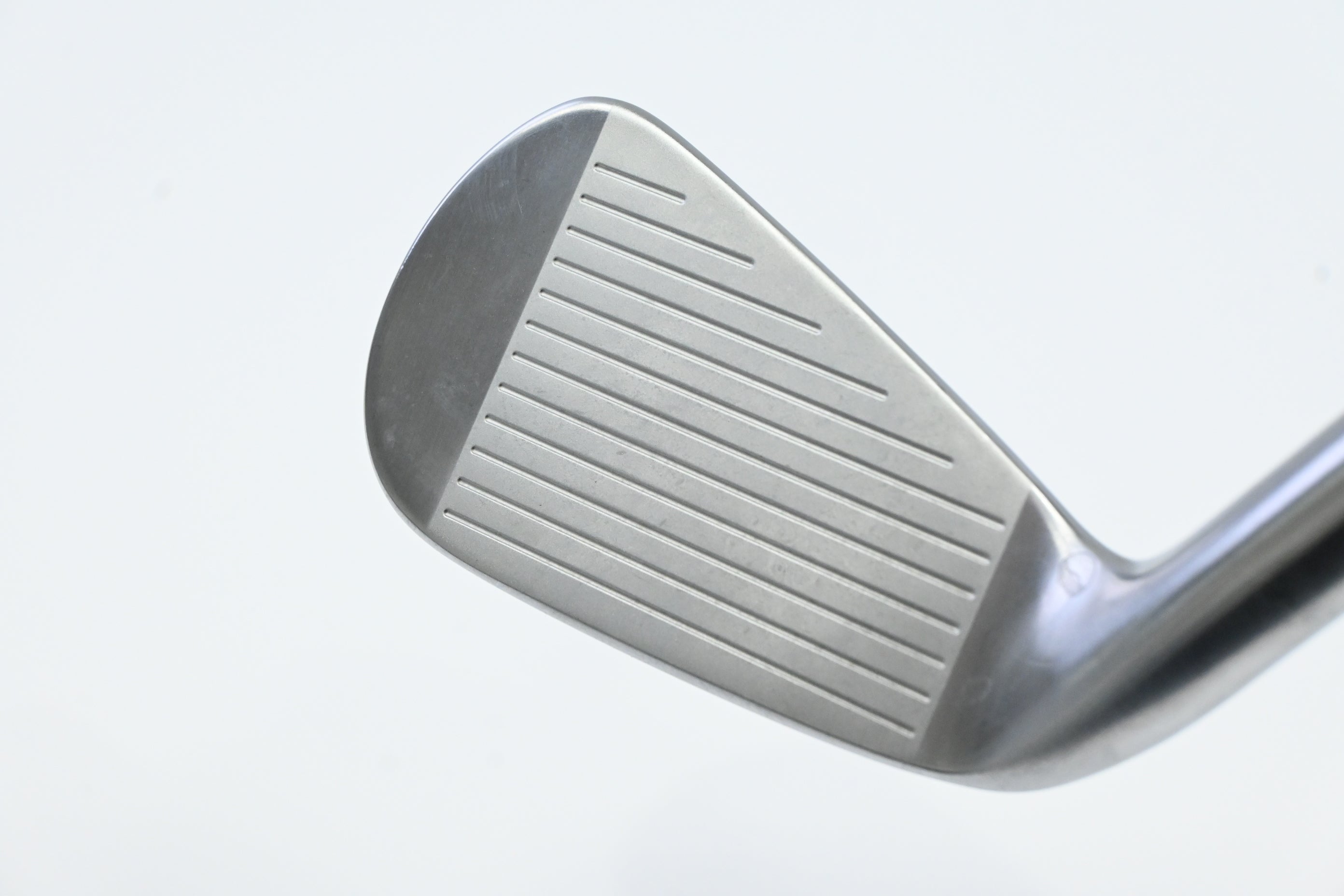 Titleist T250.U Utility #4 Iron / 22 Degree / Stiff Flex HZRDUS Gen5 Black 80
