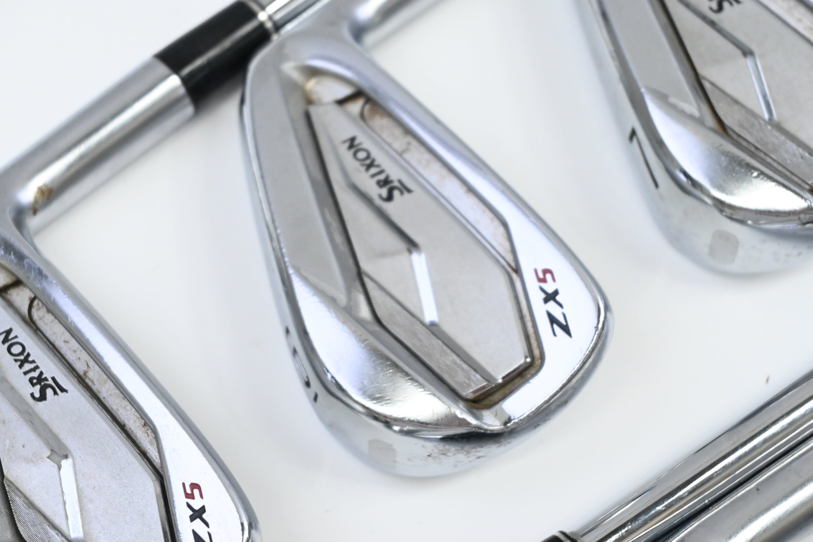 Srixon ZX5 Irons / 5-PW / Regular Flex NS Pro Modus3 Tour 105 Shafts
