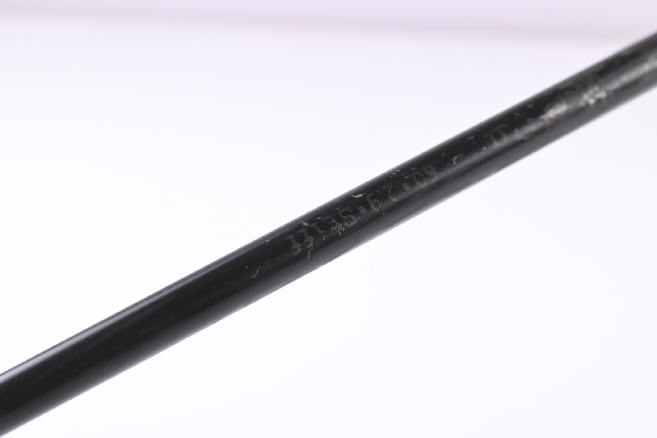 Titleist 910 D2 Driver / 9.5 Degree / Stiff Flex Aldila RIP 60 Shaft