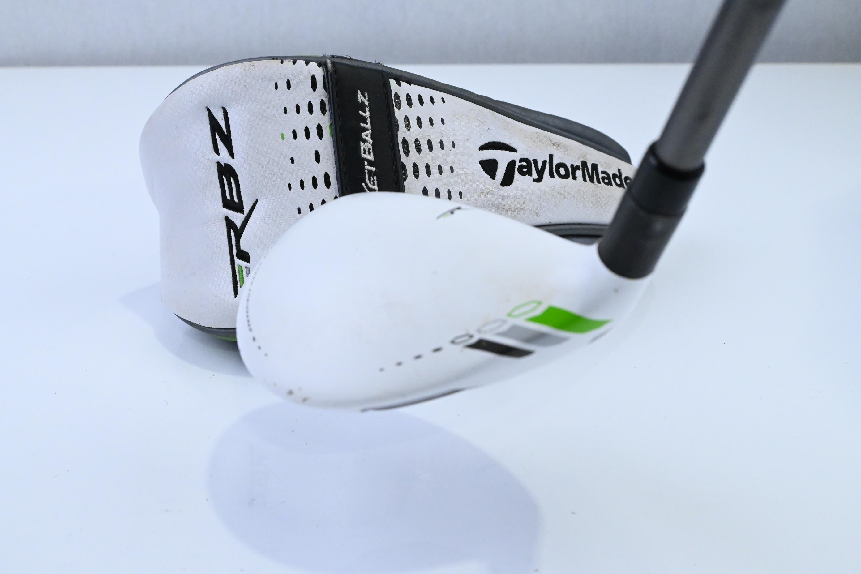 Left Hand Taylormade RBZ #3 Hybrid / 19 Degree / Regular Flex Taylormade RBZ 65