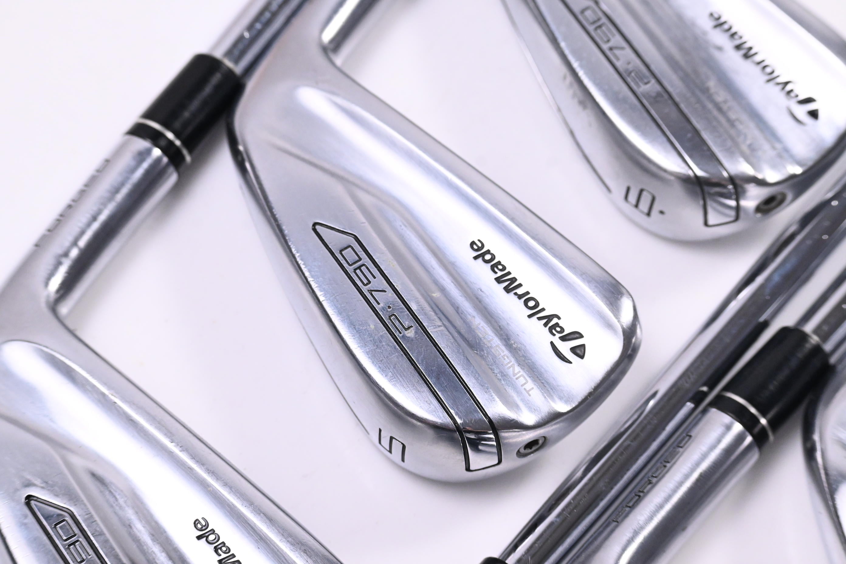 Taylormade P790 2017 Irons / 4-PW / Stiff Flex Project X Rifle Shafts