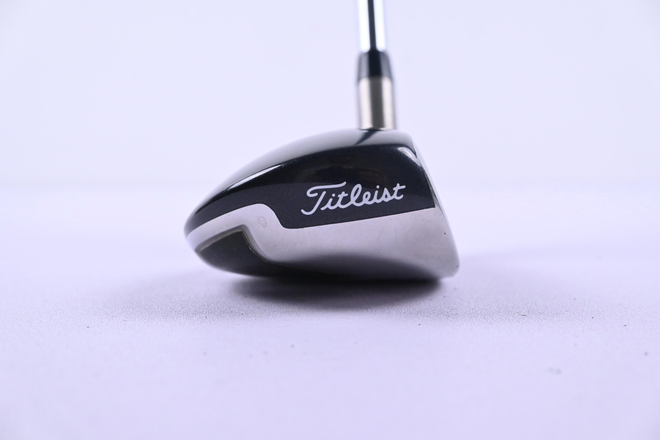 Titleist 909H #3 Hybrid / 21 Degree / Regular Flex Project X Flighted Shaft