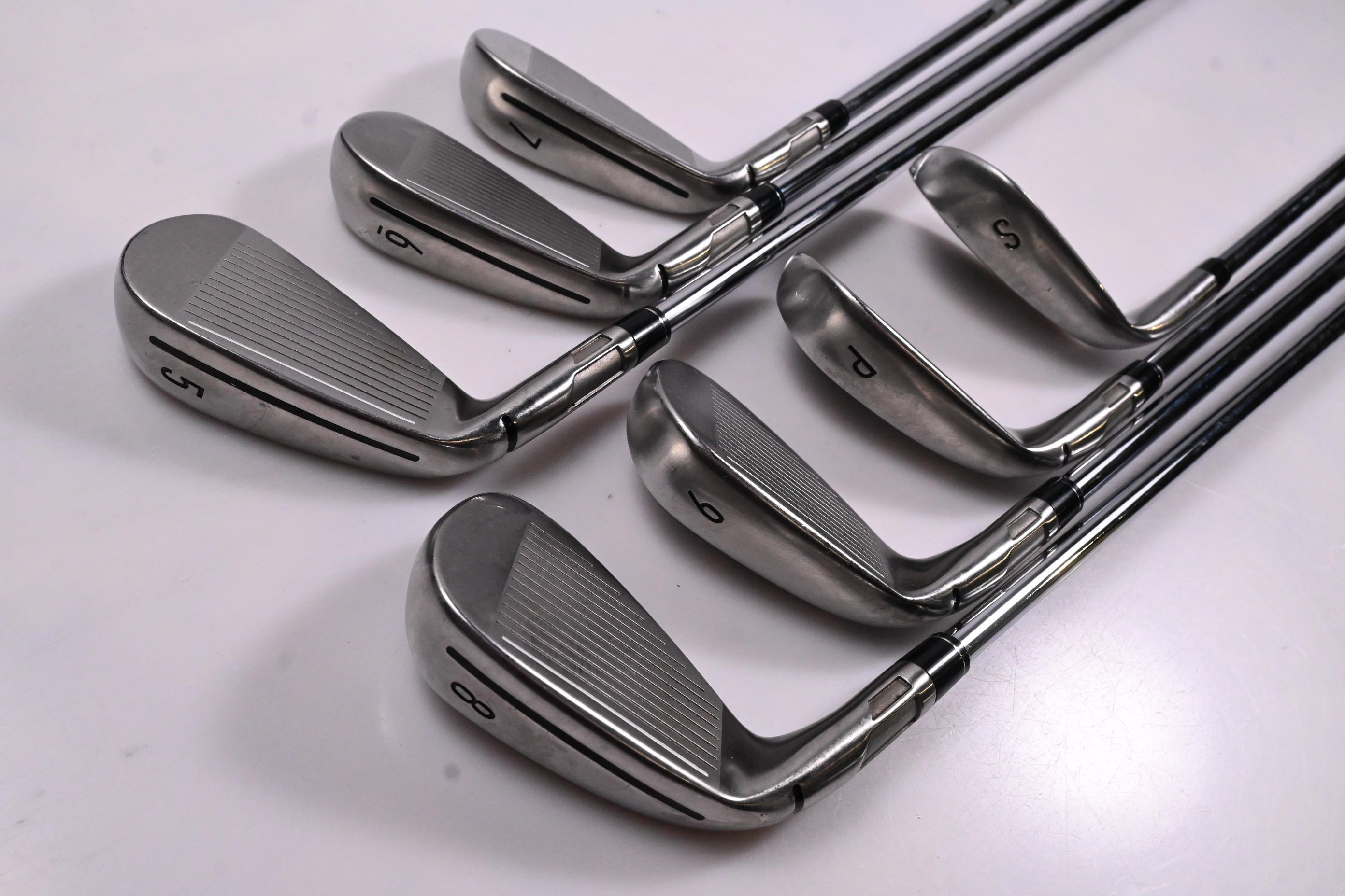 Taylormade Stealth Irons / 5-PW+SW / Regular Flex KBS MAX MT 85 Shafts