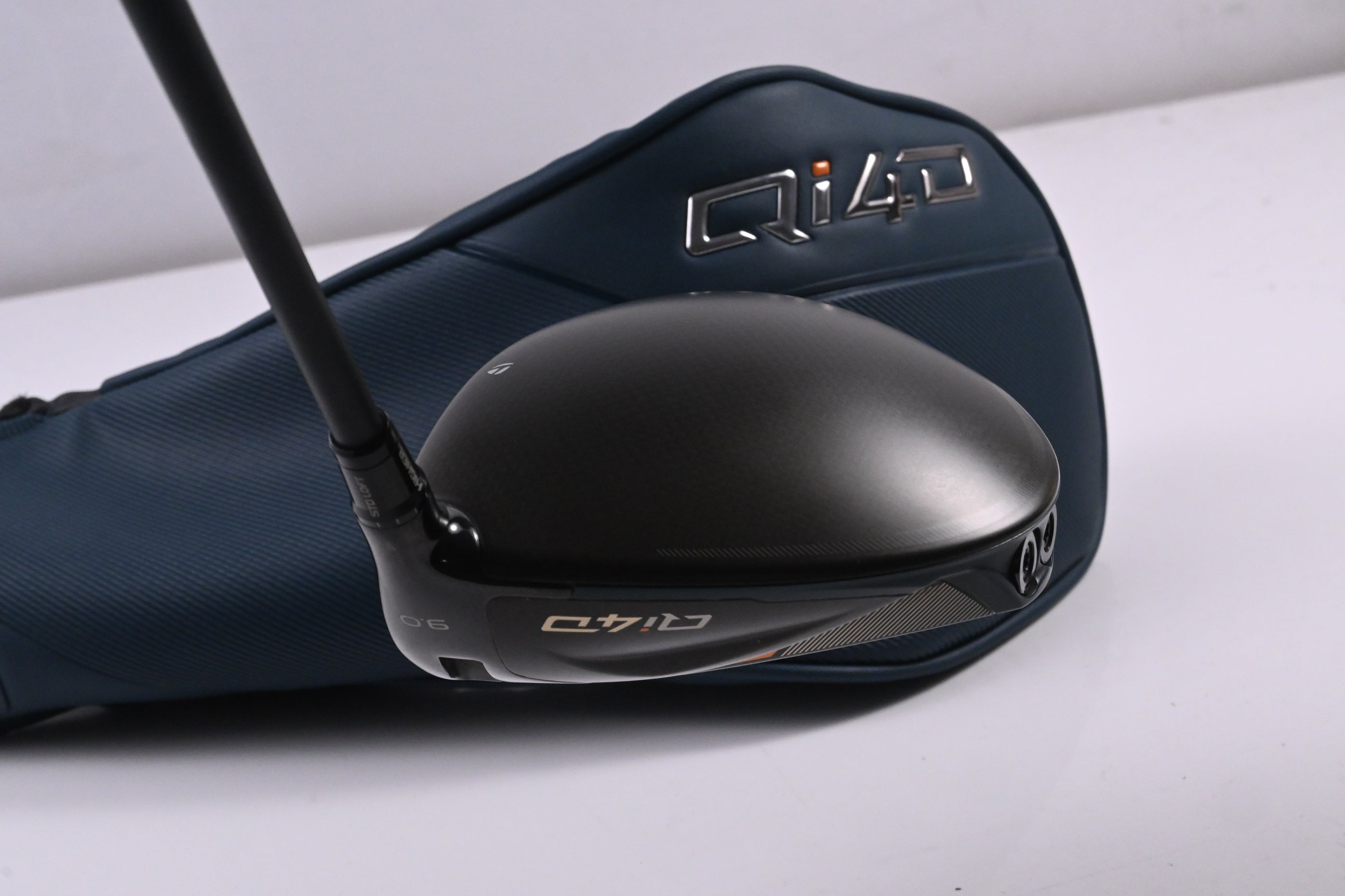 Taylormade Qi4D Driver / 9 Degree / Stiff Flex REAX Blue 50 Shaft