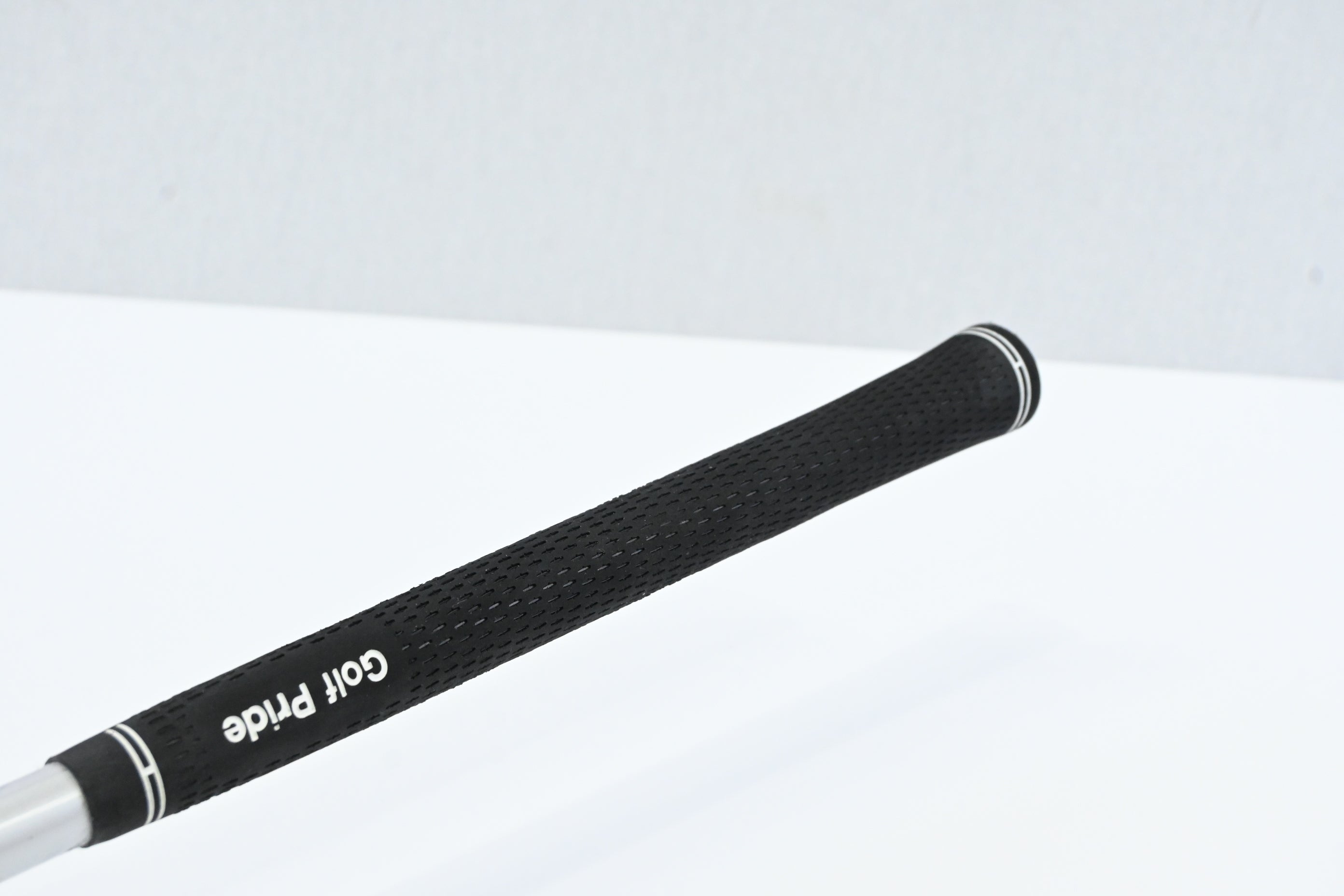 Taylormade R9 #3 Wood / 15 Degree / Stiff Flex Fujikura Motore 70 Shaft