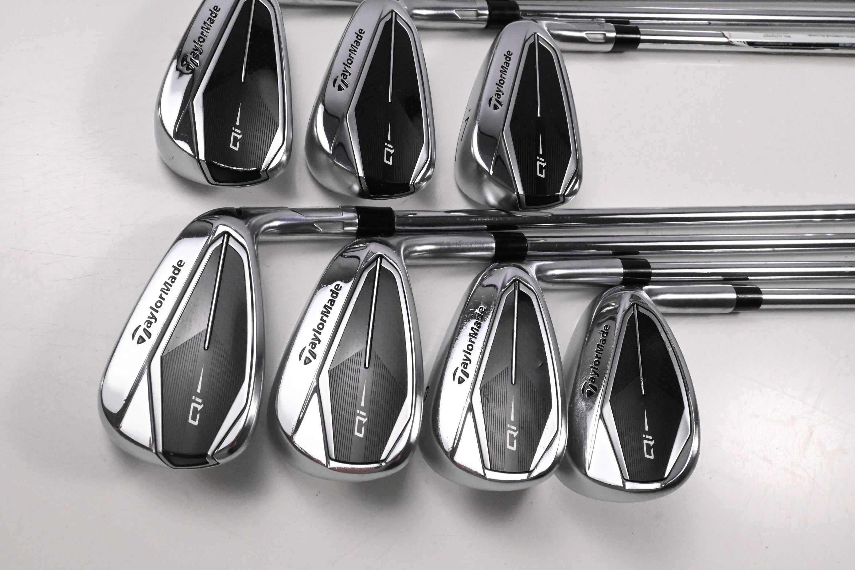 Taylormade Qi Irons / 5-PW+SW / Regular Flex KBS Max MT 85 Shafts
