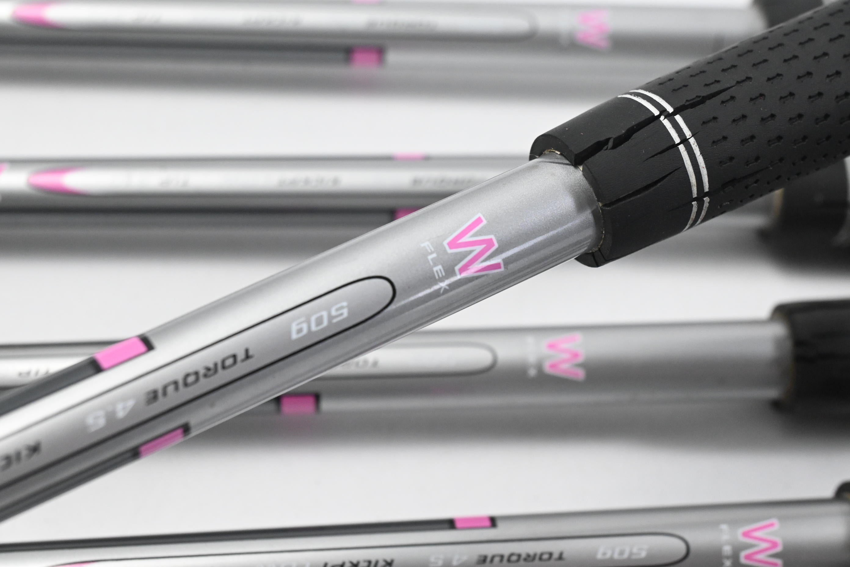 Ladies Cleveland HiBore Irons / 4-9i / Ladies Flex W Series 50 Shafts