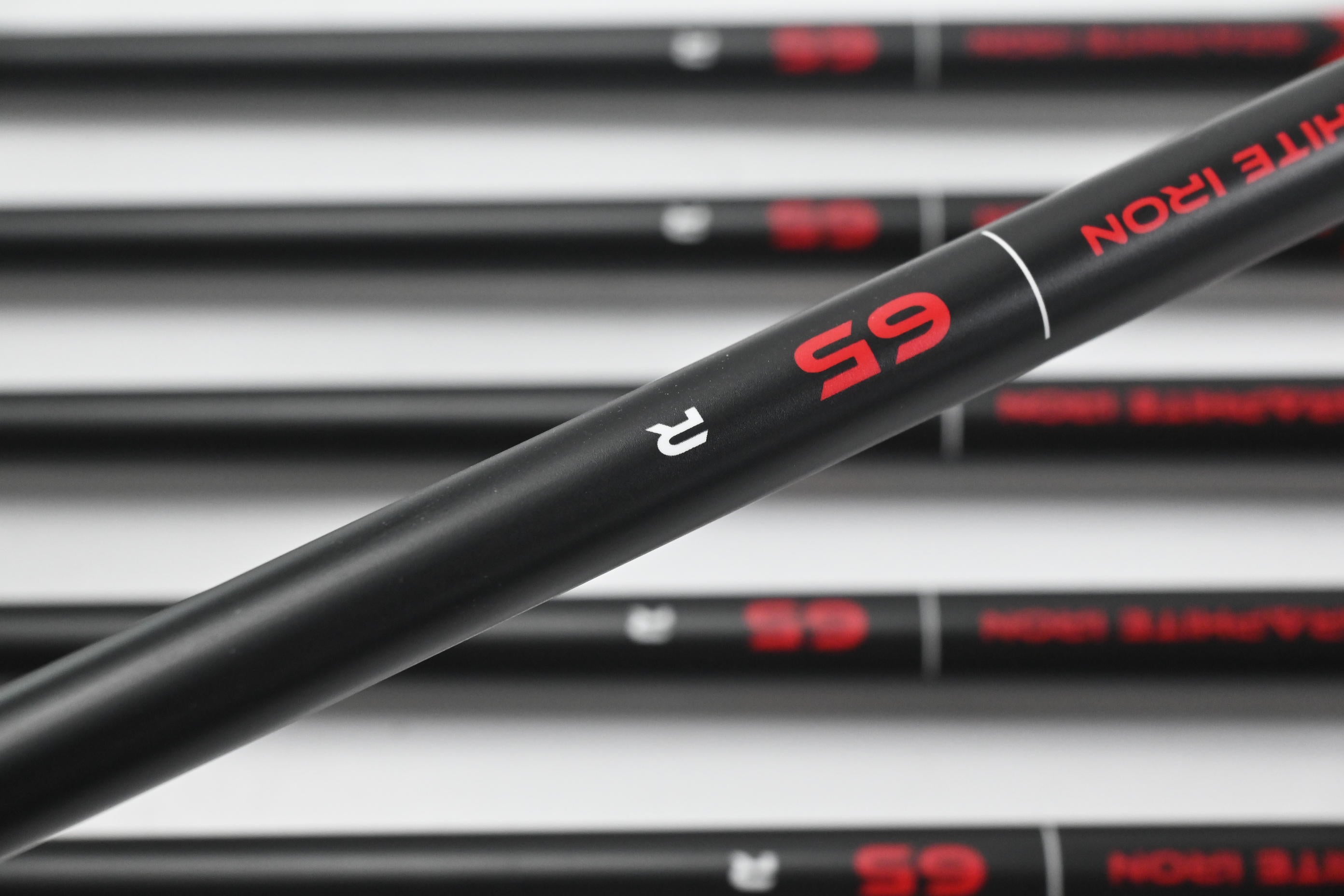 Wilson DYNAPWR Max 2025 Irons / 5-PW / Regular Flex KBS MAX 65 Shafts
