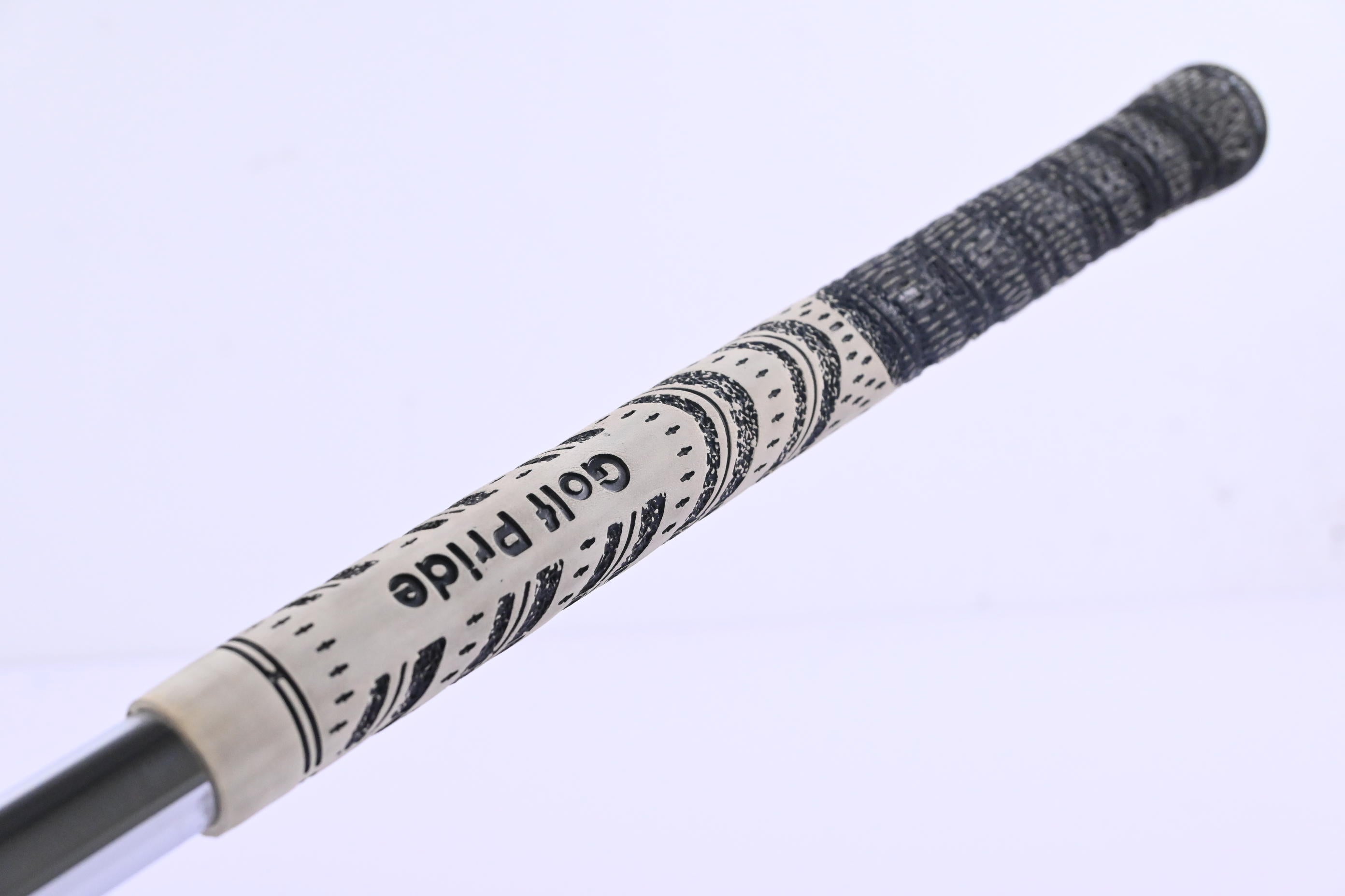 Titleist 909H #3 Hybrid / 21 Degree / Regular Flex Project X Flighted Shaft