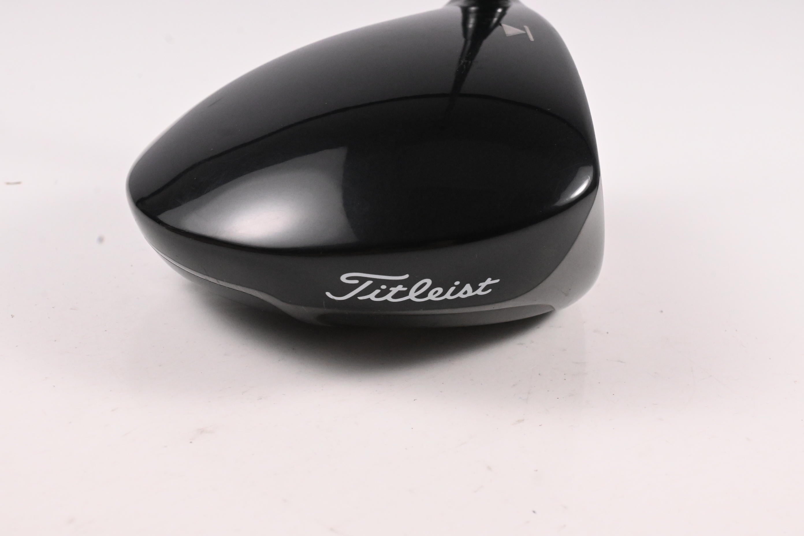 Titleist 910 D3 Driver / 9.5 Degree / Regular Flex Aldila Trinity 65 Shaft
