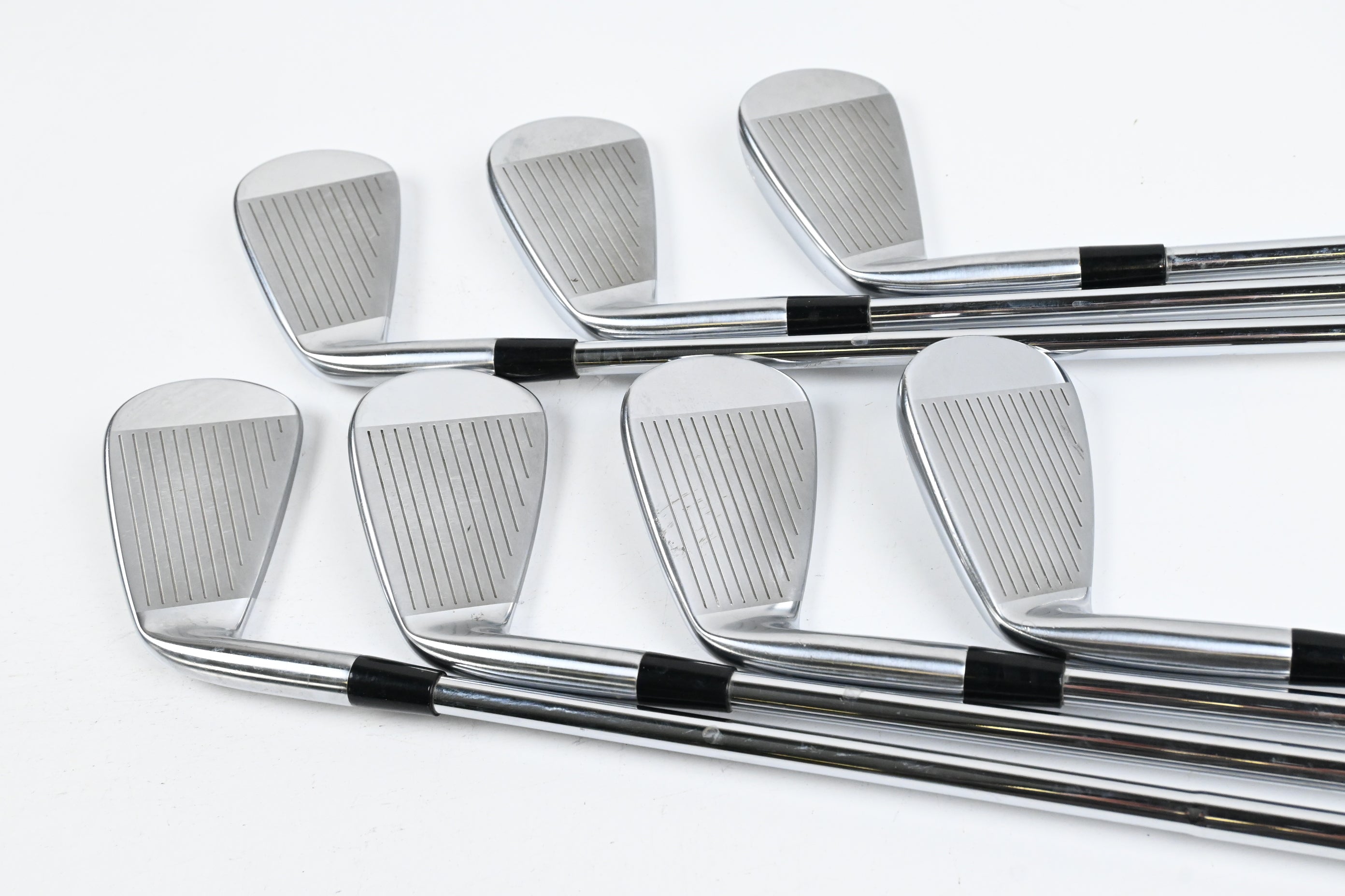 Mizuno Pro 245 Irons / 4-PW / Regular Flex Dynamic Gold Mid R300 100 Shafts