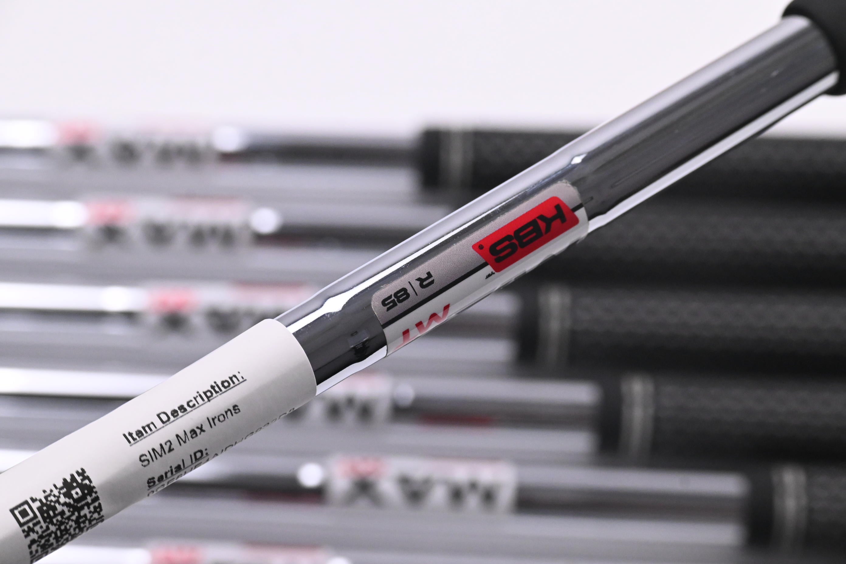 Taylormade SIM2 Max Irons / 4-PW / Regular Flex KBS MAX MT 85 Shafts