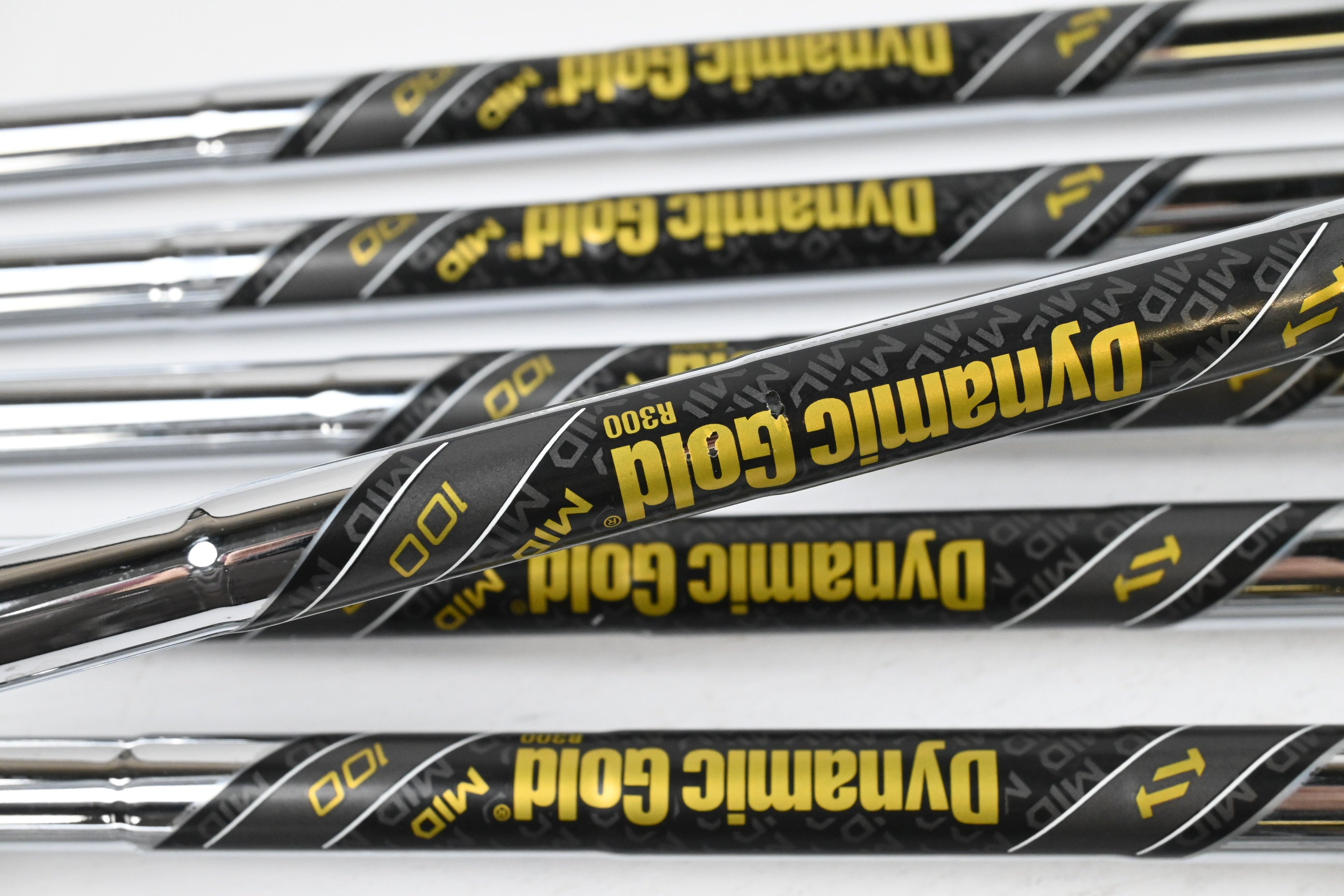 Mizuno Pro 245 Irons / 4-PW / Regular Flex Dynamic Gold Mid R300 100 Shafts