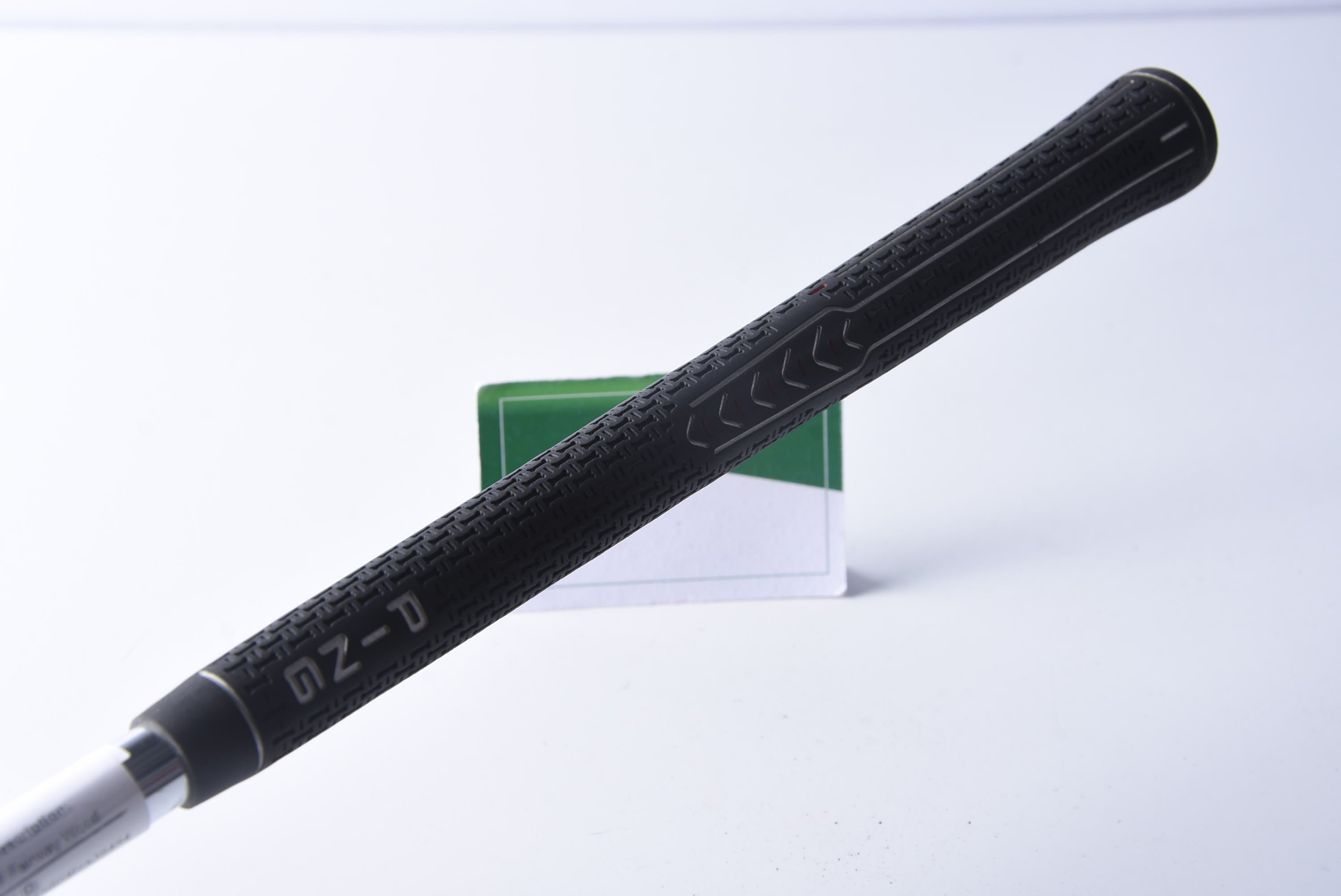 Titleist 975 F #4 Wood / 16.5 Degree / Regular Flex Dynamic Gold R300 Shaft