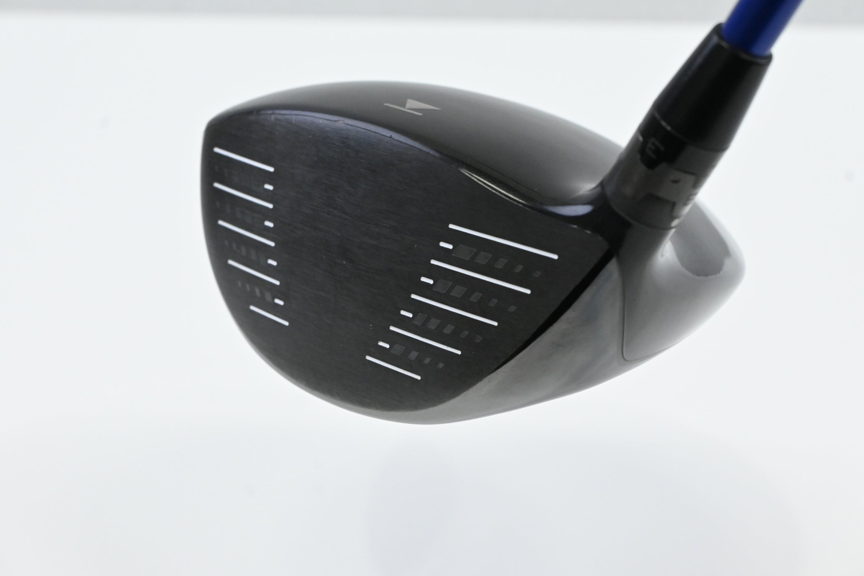 Titleist 913 D2 Driver / 9.5 Degree / Stiff Flex Tour AD YS-6+ Shaft