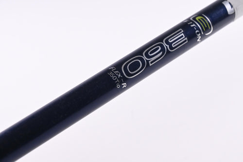 Titleist 917 D2 Driver / 9.5 Degree / Regular Flex Fujikura Fit-On E 360 Shaft