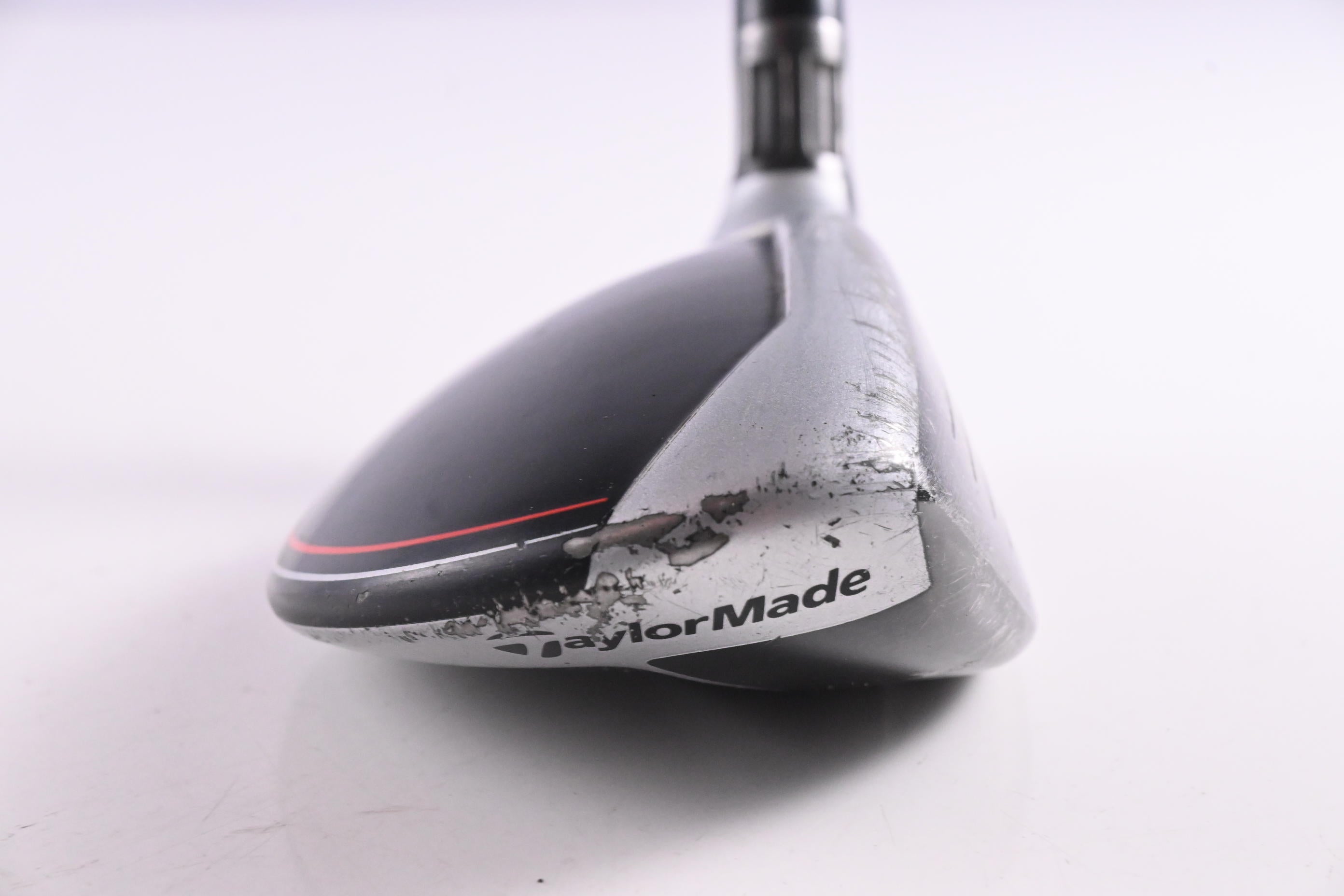 Taylormade M6 #4 Hybrid / 22 Degree / Regular Flex Fujikura Atmos Orange 6 Shaft
