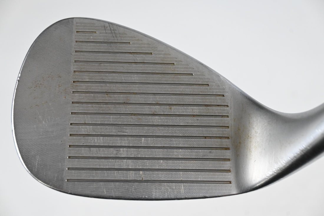 Cleveland 588 RTX Lob Wedge / 60 Degree / Wedge Flex Dynamic Gold Shaft