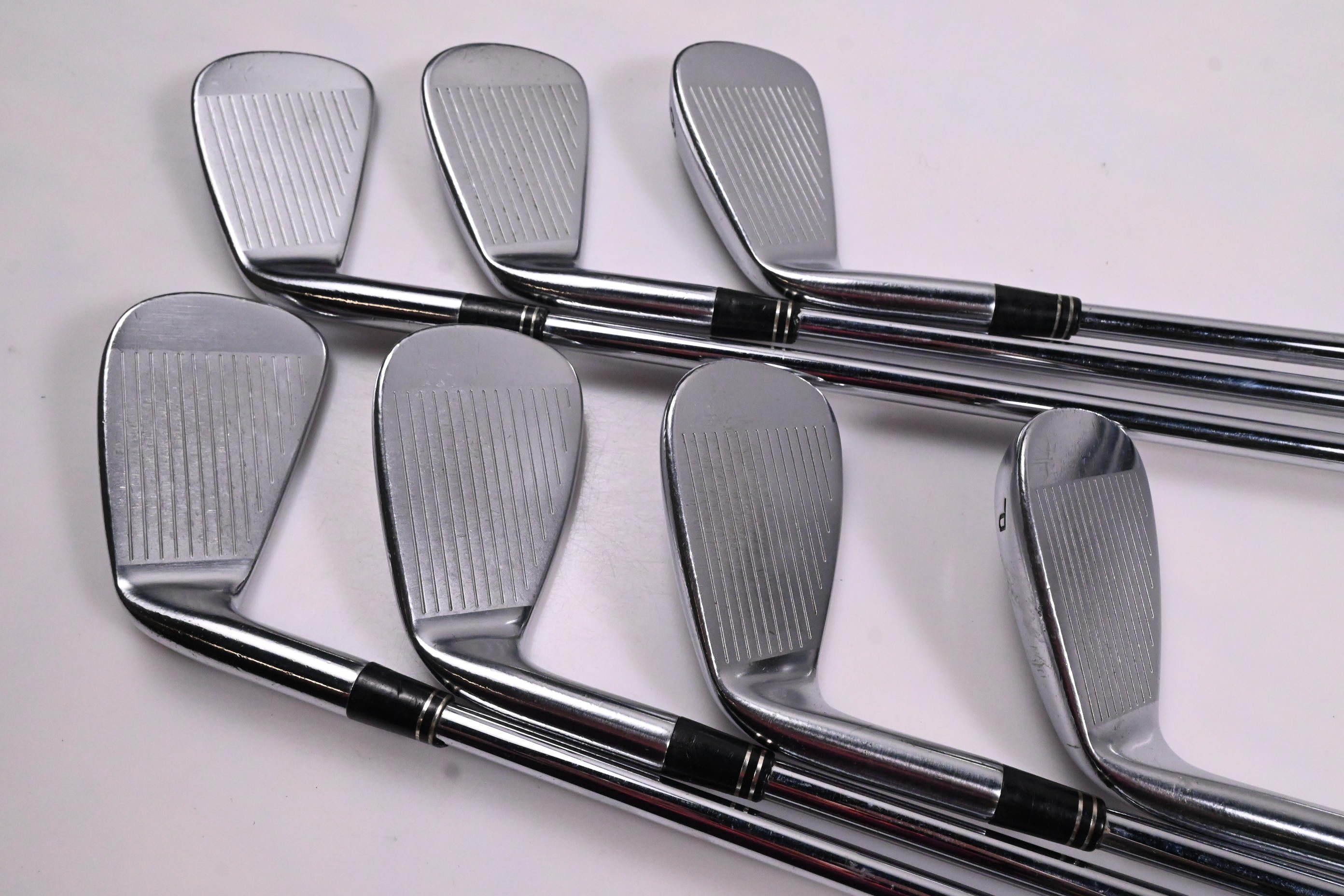 Taylormade Tour Preferred TP 2009 Irons / 4-PW / Stiff Flex Dynamic Gold Shafts