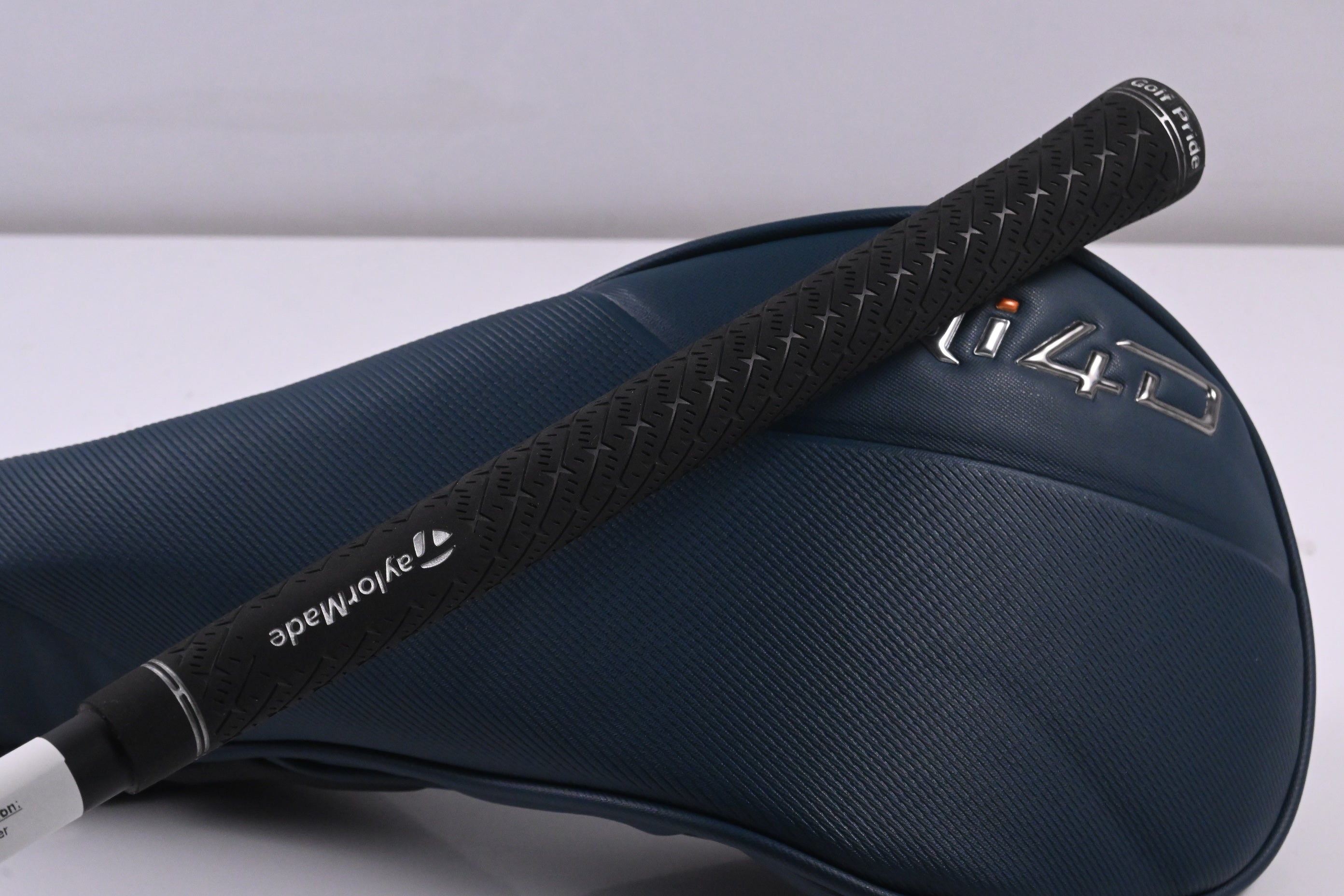 Taylormade Qi4D LS Driver / 9 Degree / Regular Flex REAX 55 Shaft