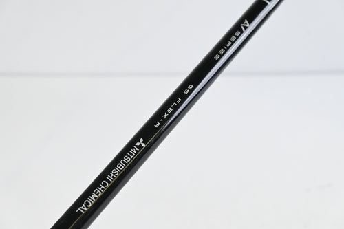 Titleist TSR3 Driver / 9 Degree / Regular Flex Tensei AV Blue 55 Shaft