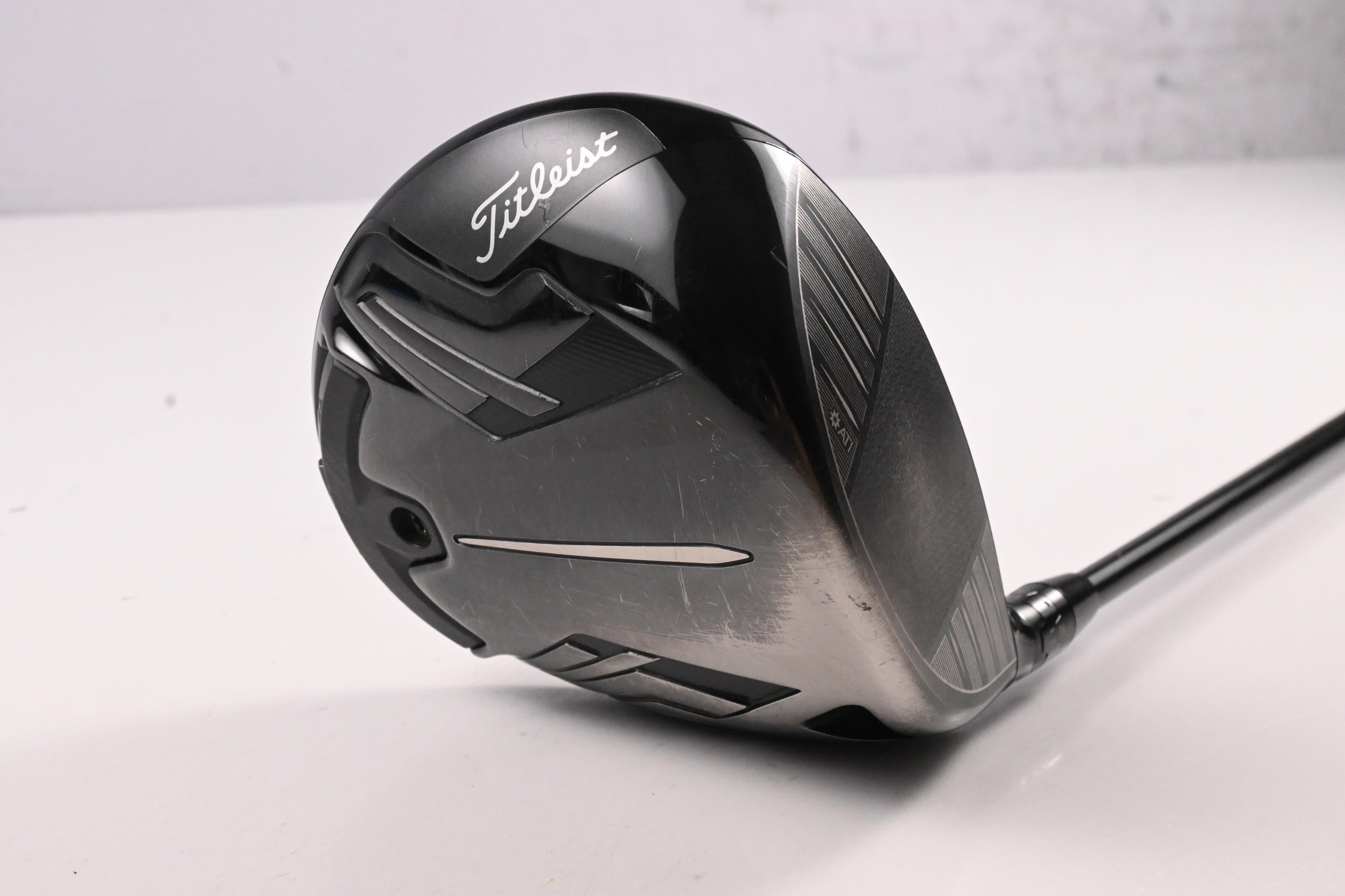 Titleist TSi3 Driver / 9 Degree / Stiff Flex Tensei AV RAW White 65 Shaft