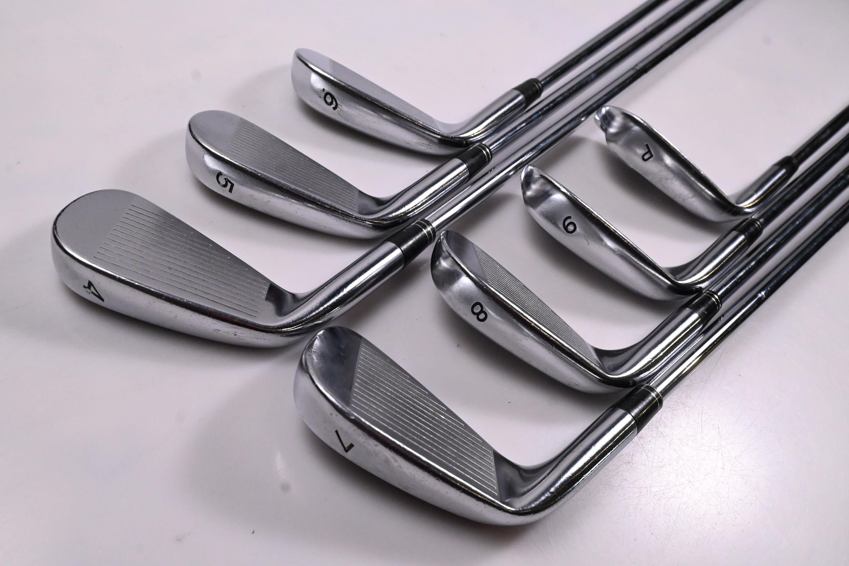Taylormade Tour Preferred TP 2009 Irons / 4-PW / Stiff Flex Dynamic Gold Shafts