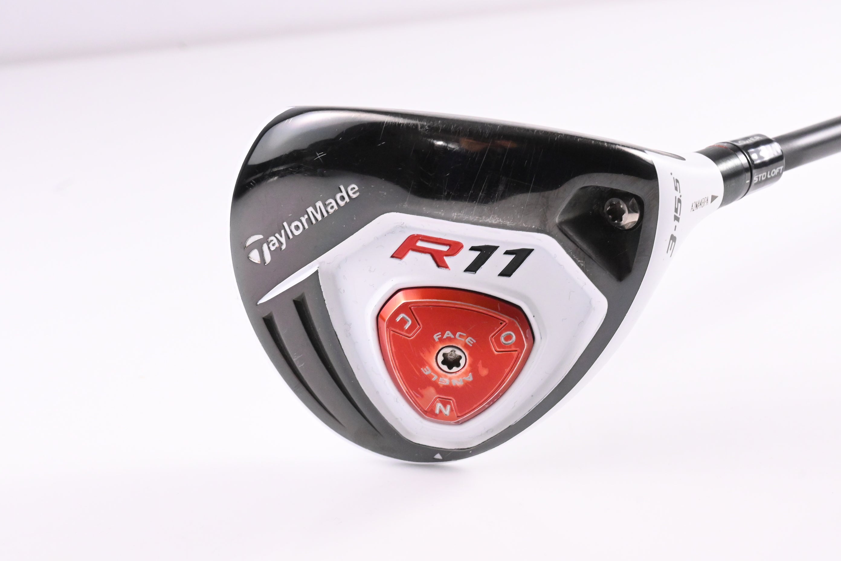 Taylormade R11 #3 Wood / 15.5 Degree / Regular Flex Fujikura Motore F3 80 Shaft