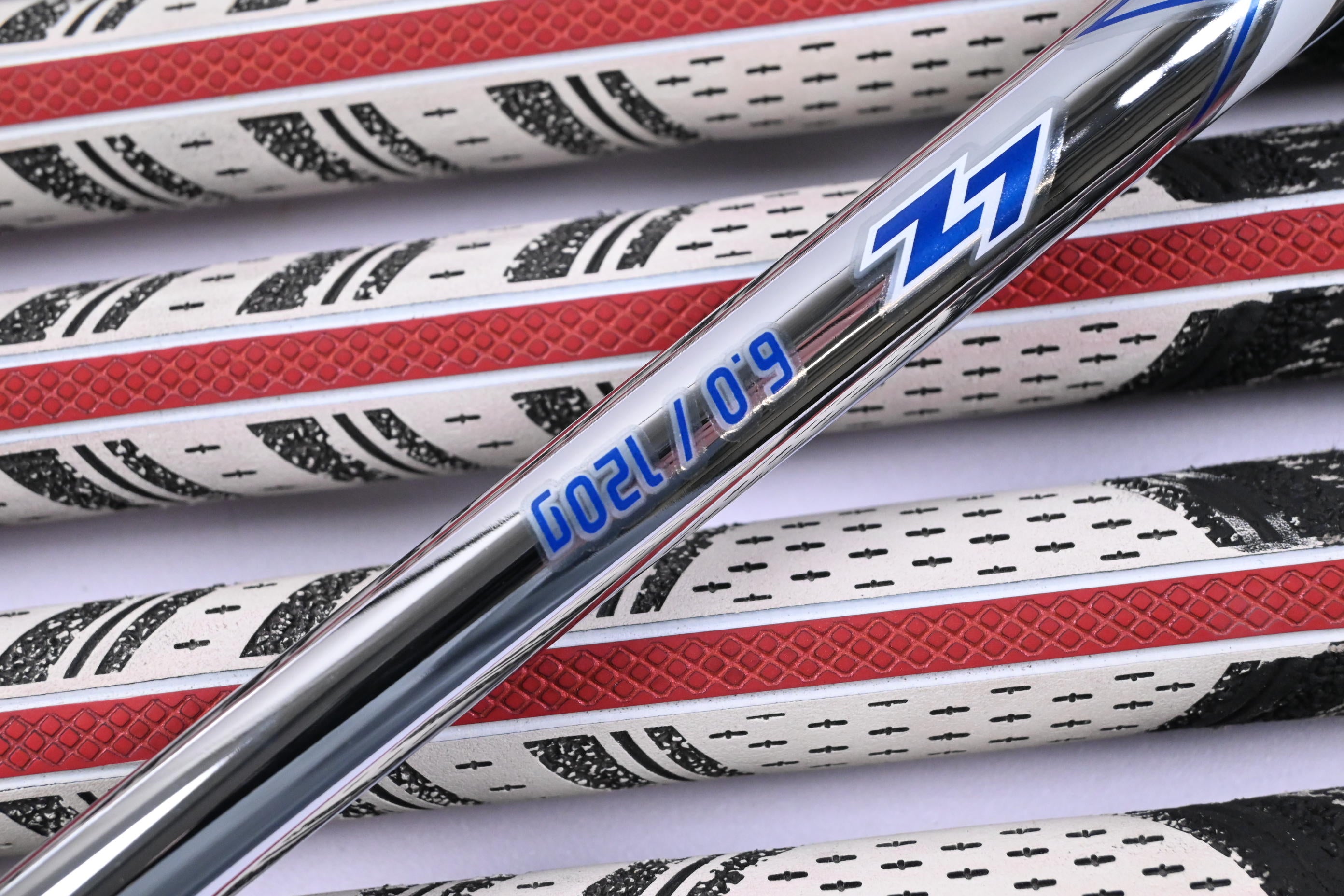 Taylormade P790 2025 Irons / 5-PW+GW / Stiff Flex Project X Lz 120 Shafts