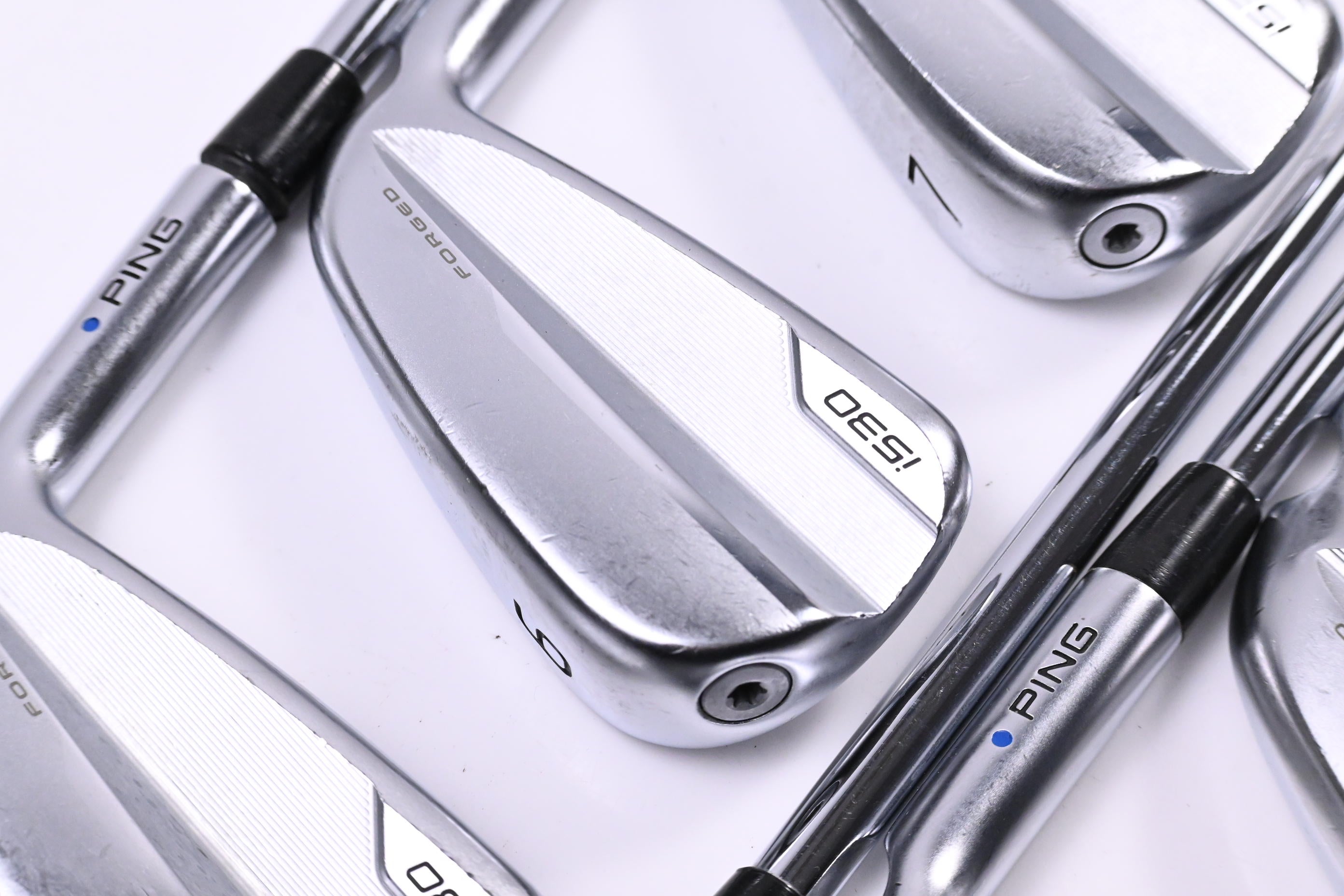 Ping i530 Irons / 5-PW+UW / Blue Dot / Regular Flex Elevate MPH 95 Shafts