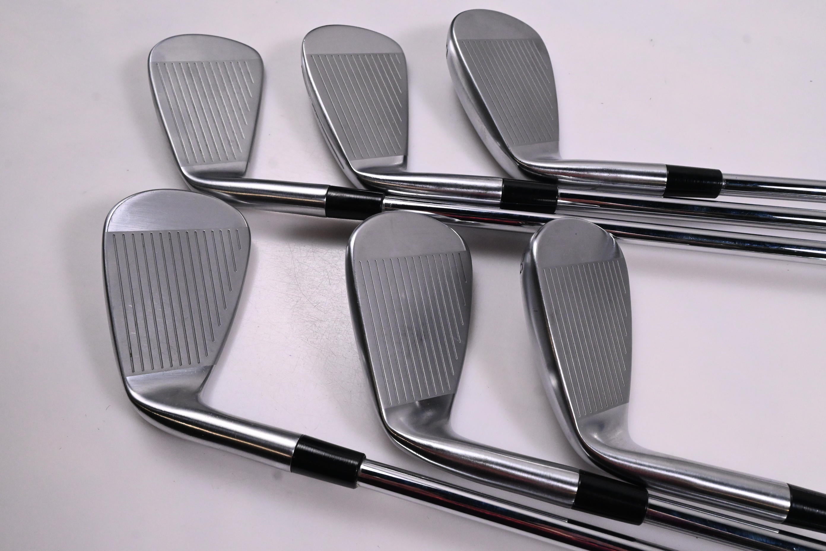 Taylormade P790 2025 Irons / 6-PW+GW / Regular Flex N.S.Pro 850 Neo Shafts