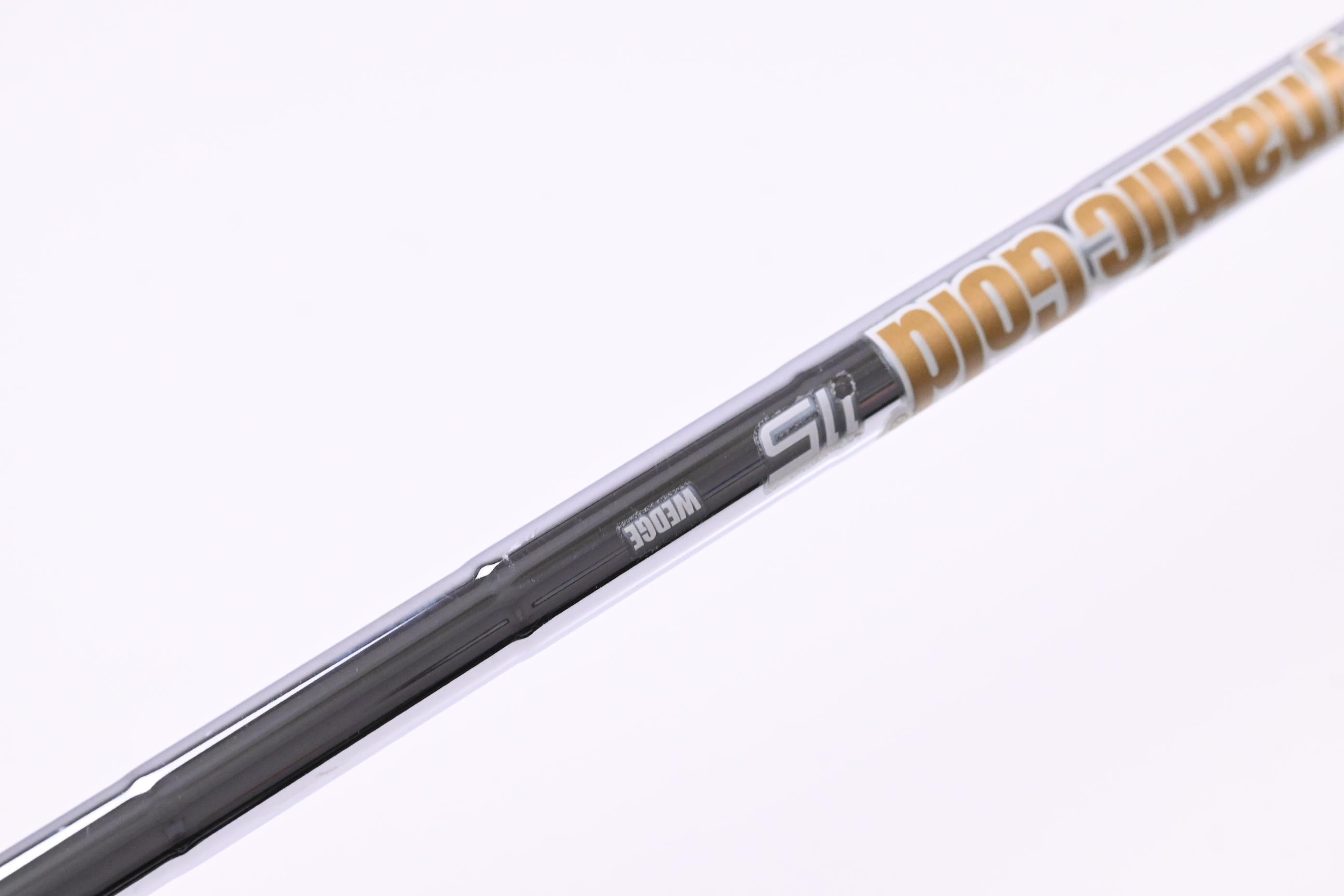 Cleveland CBX 2 Gap Wedge / 52 Degree / Wedge Flex Dynamic Gold 115 Shaft