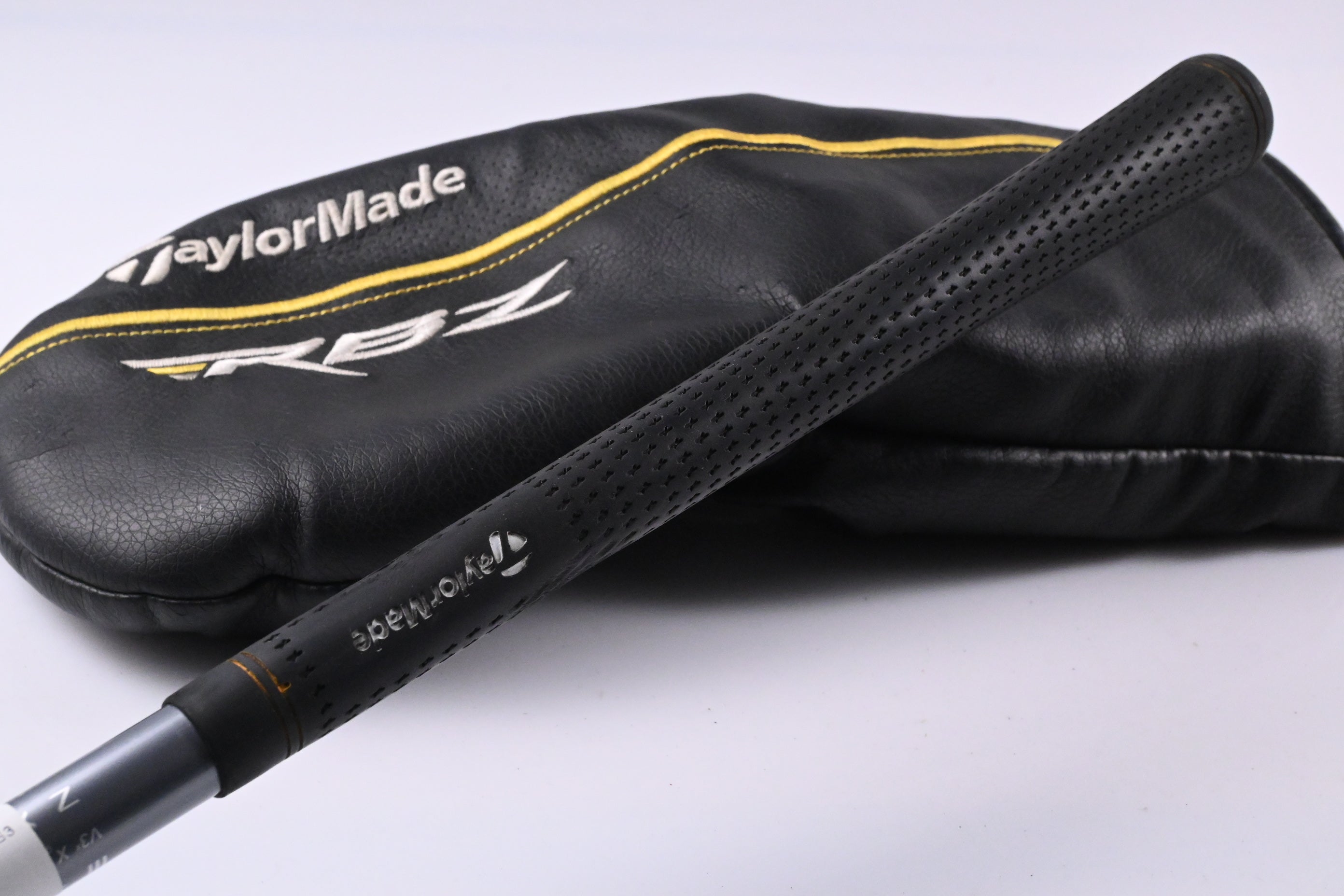 Taylormade RBZ Black Driver / 10.5 Degree / Regular Flex Matrix White Tie X4 55