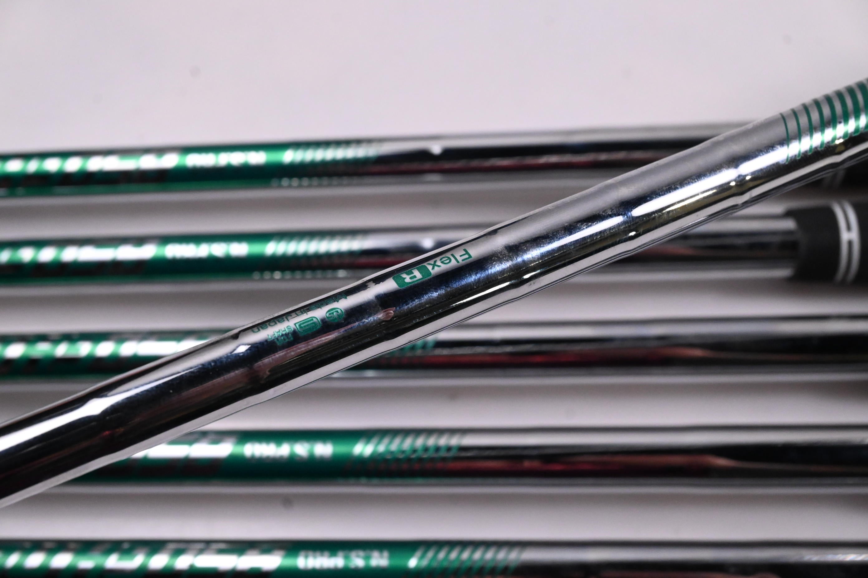 Taylormade P790 2025 Irons / 6-PW+GW / Regular Flex N.S.Pro 850 Neo Shafts