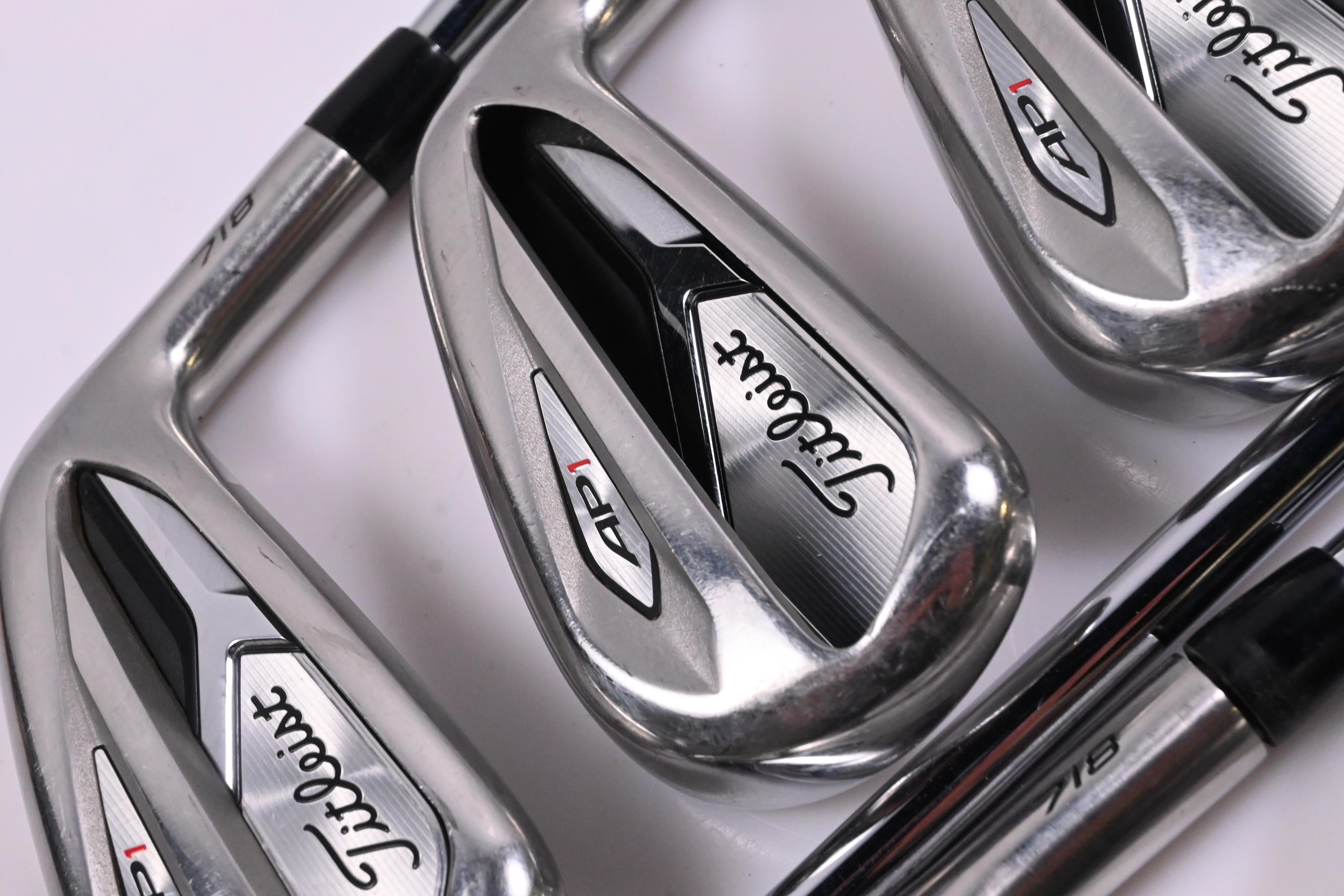 Titleist 718 AP1 Irons / 5-PW+48° / Regular Flex AMT Red R300 Shafts