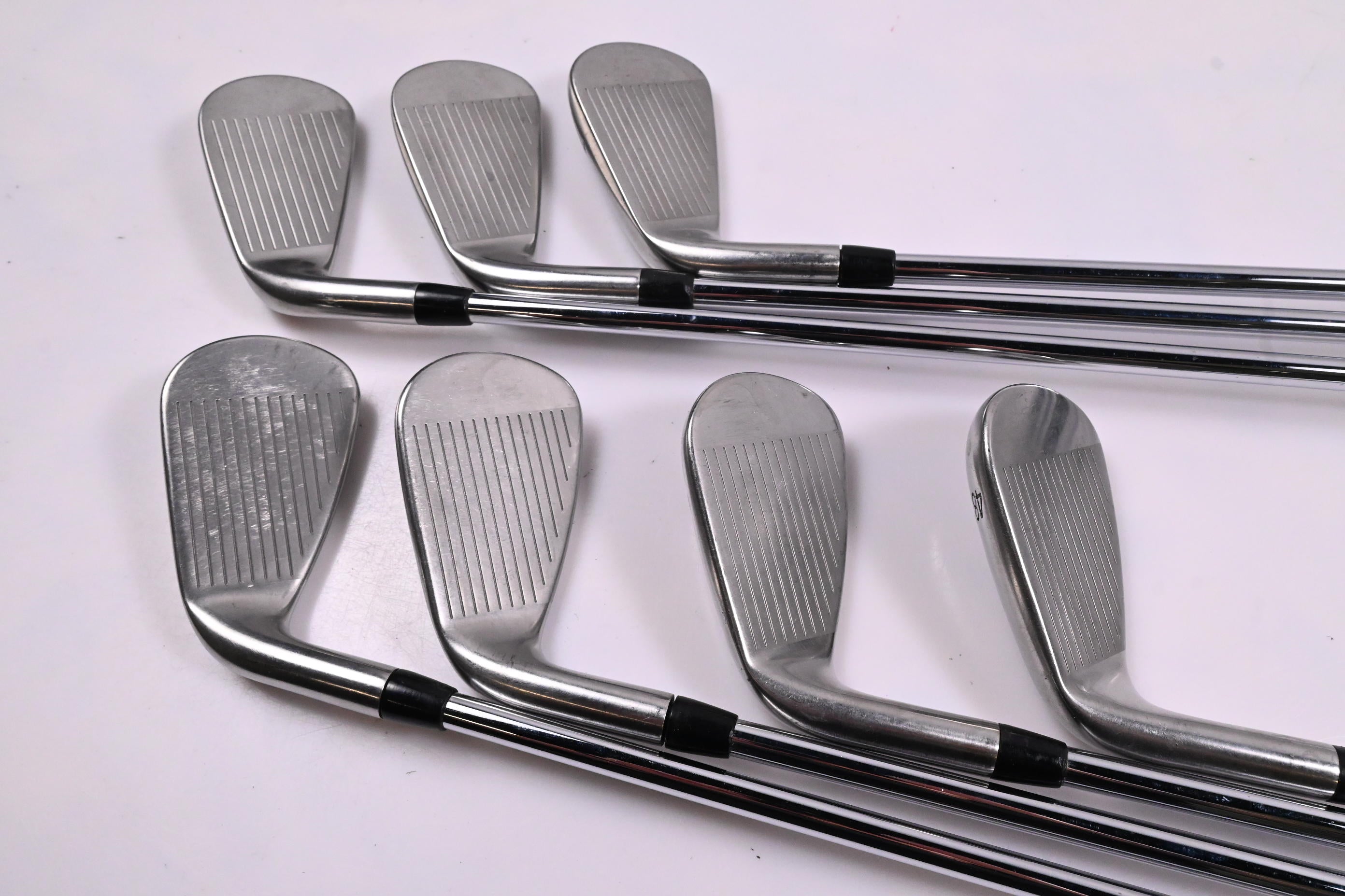 Titleist 718 AP1 Irons / 5-PW+48° / Regular Flex AMT Red R300 Shafts