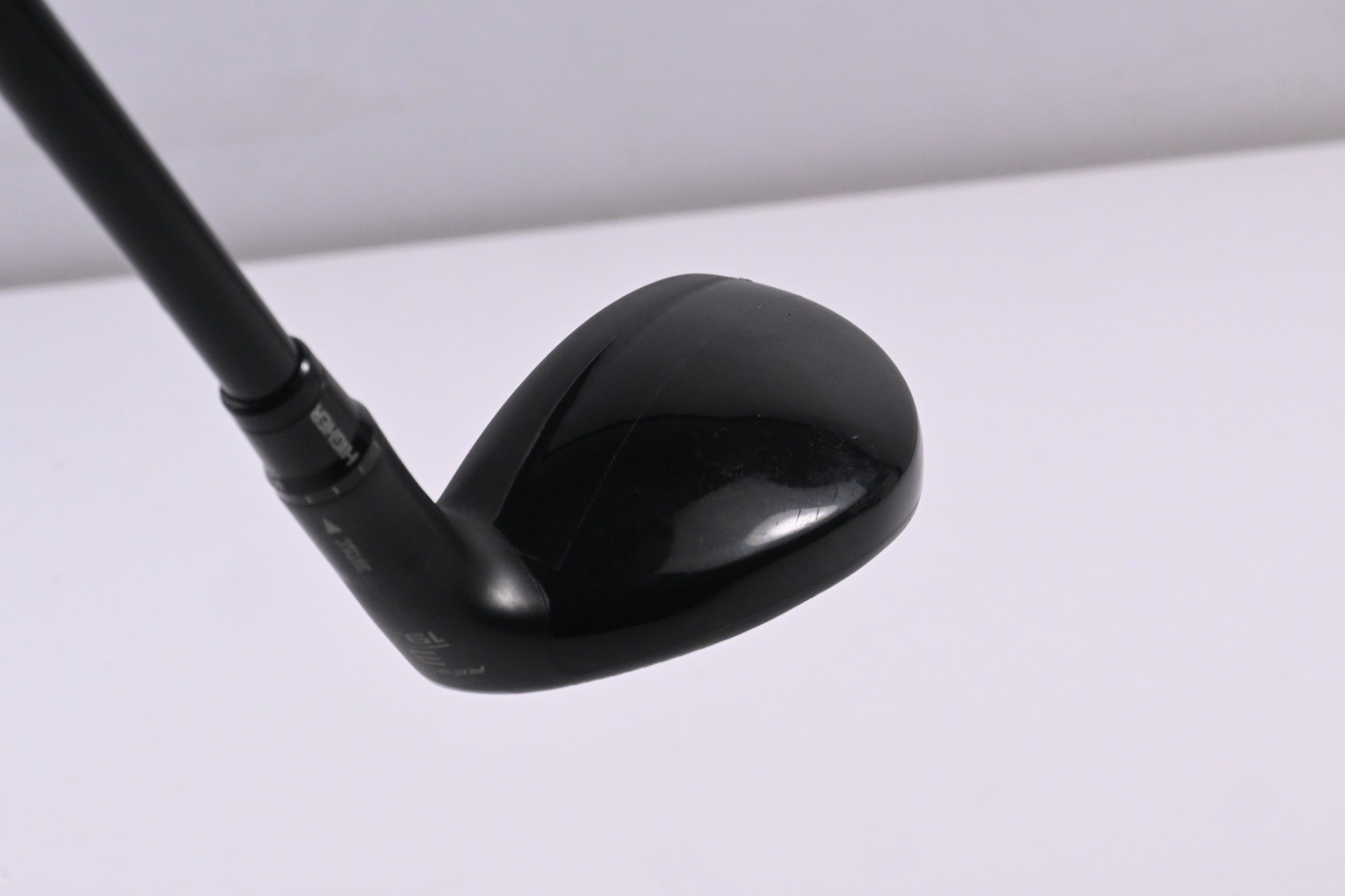 Taylormade Qi10 Tour #3 Hybrid / 19.5 Degree / Stiff Flex Fujikura Atmos Orange