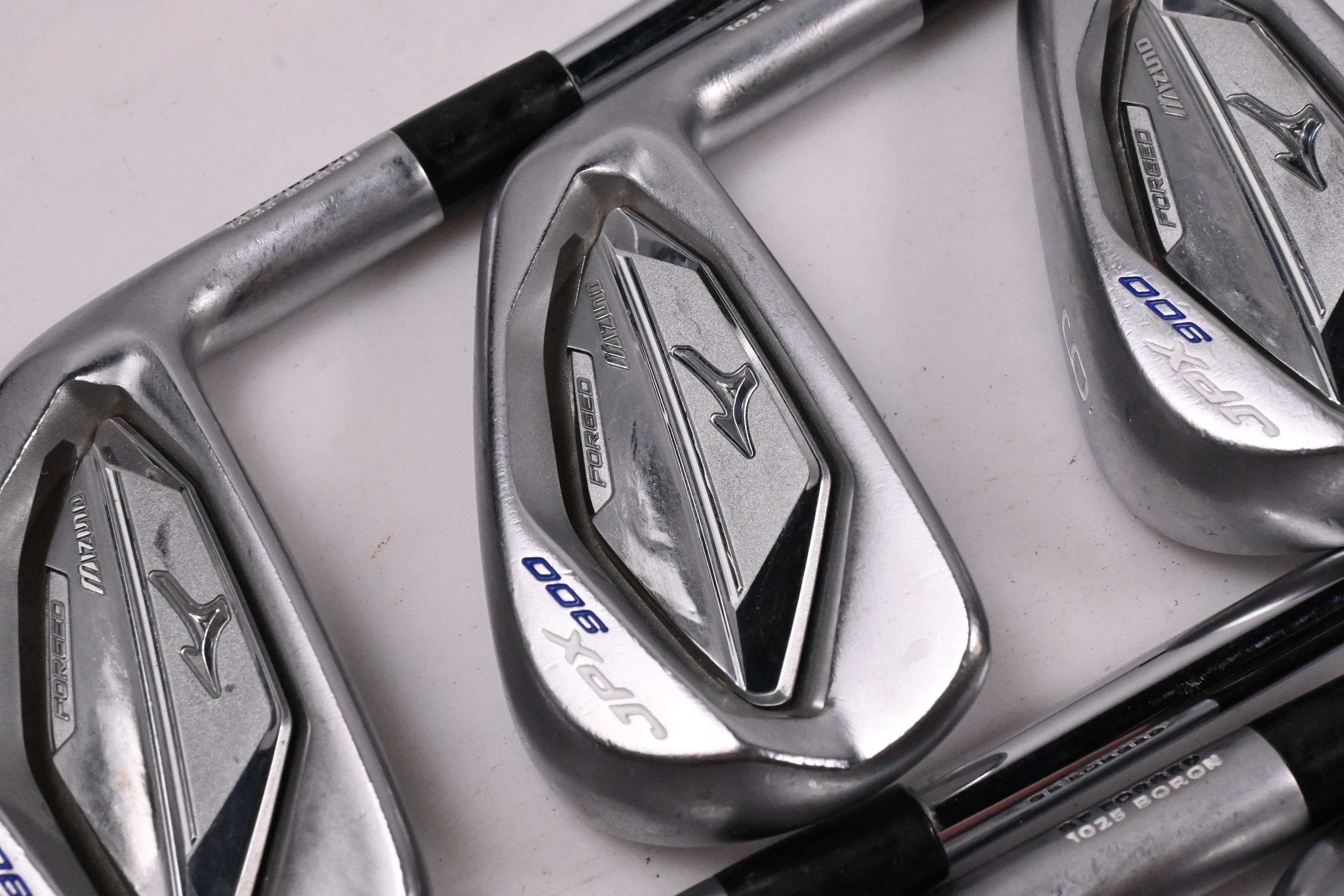 Mizuno JPX 900 Forged Irons / 4-PW / Regular Flex Project X LZ 115 Shafts