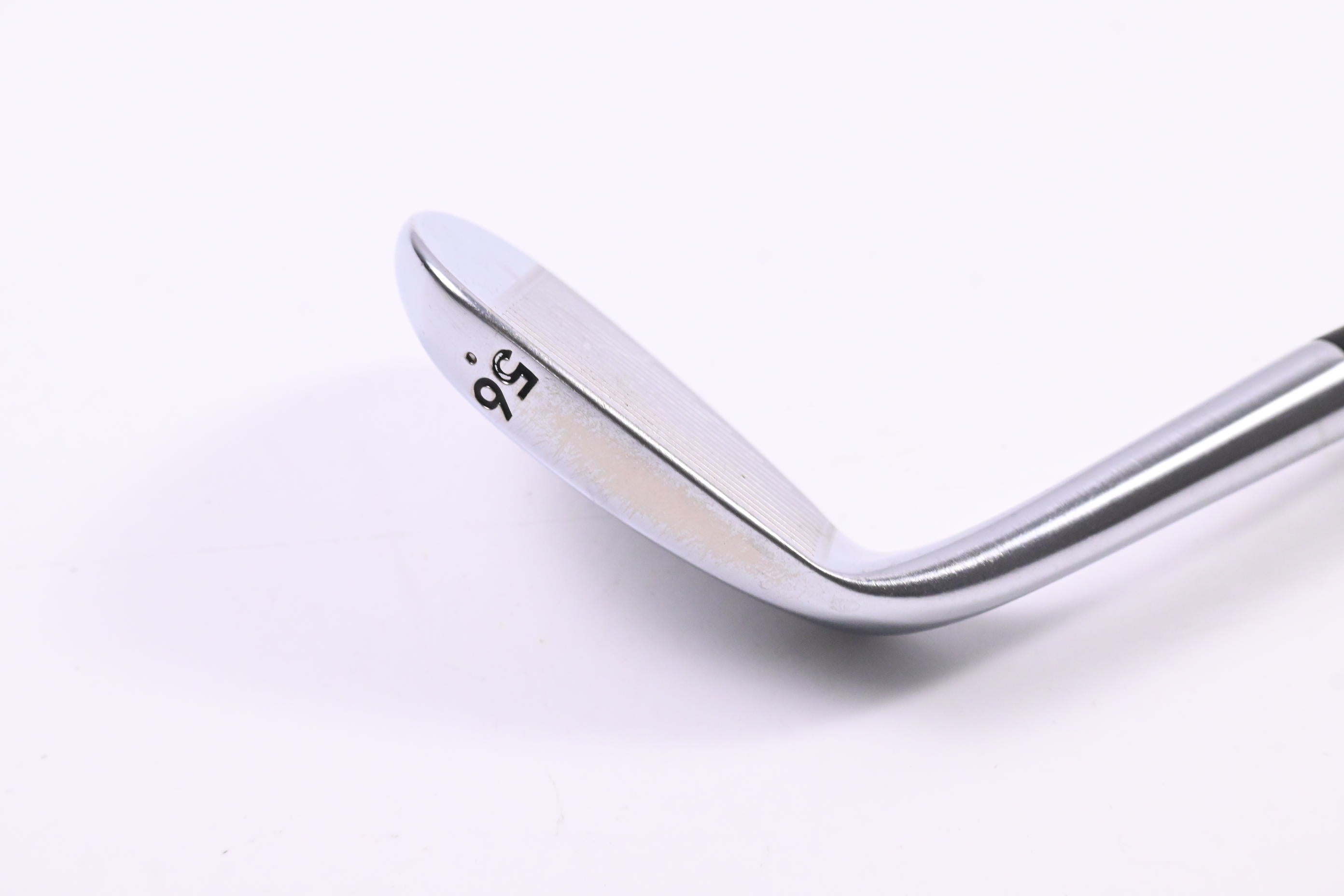 Cleveland 588 RTX 2.0 Sand Wedge / 56 Degree / Wedge Flex Dynamic Gold Shaft