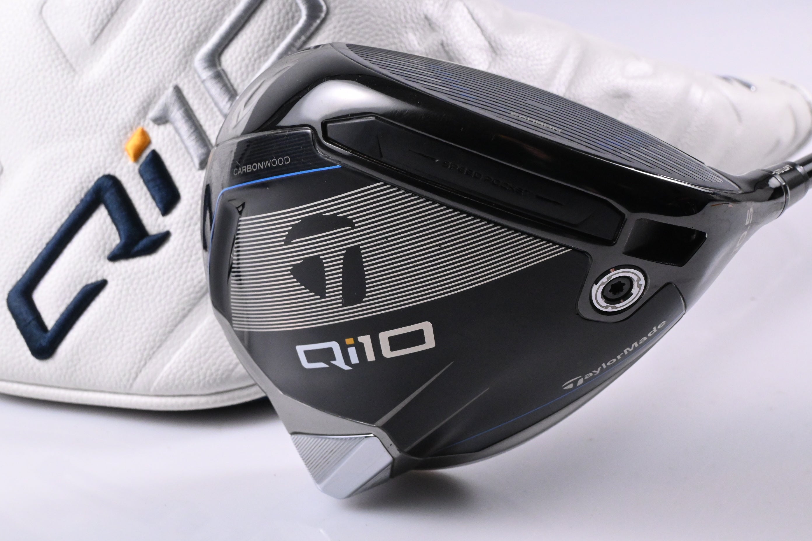 Taylormade Qi10 Driver / 10.5 Degree / Stiff Flex HZRDUS Smoke Red RDX 60 Shaft