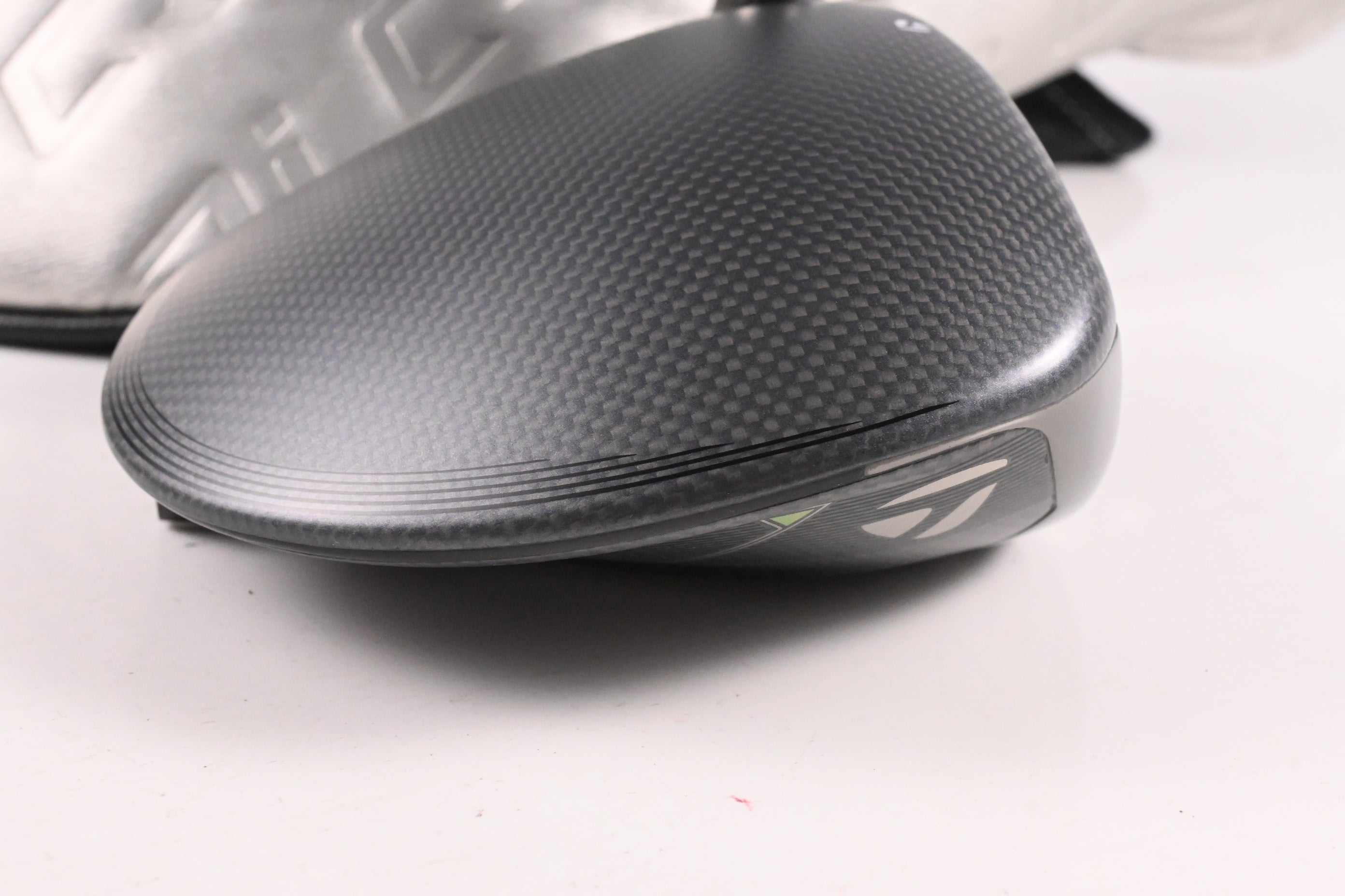 Taylormade Qi35 Driver / 10.5 Degree / Regular Flex Ventus Blue 5 Shaft