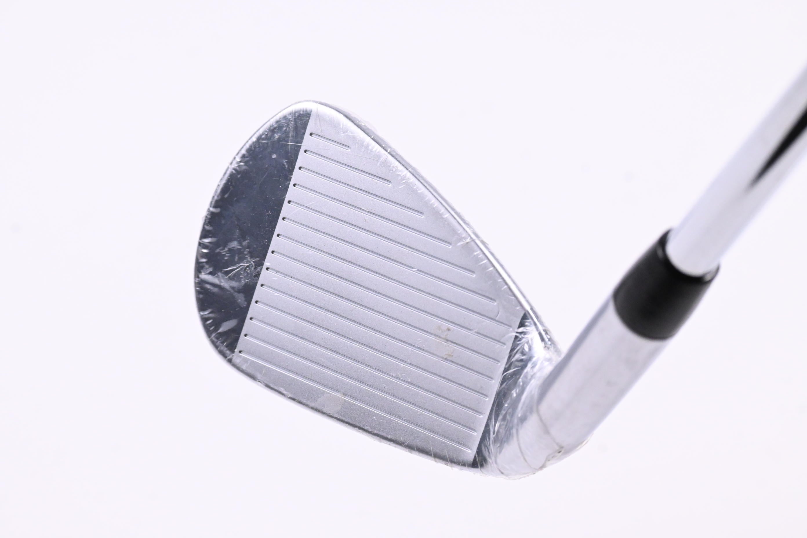 Titleist T200 2023 #9 Iron / Regular Flex AMT Black R300 Shaft