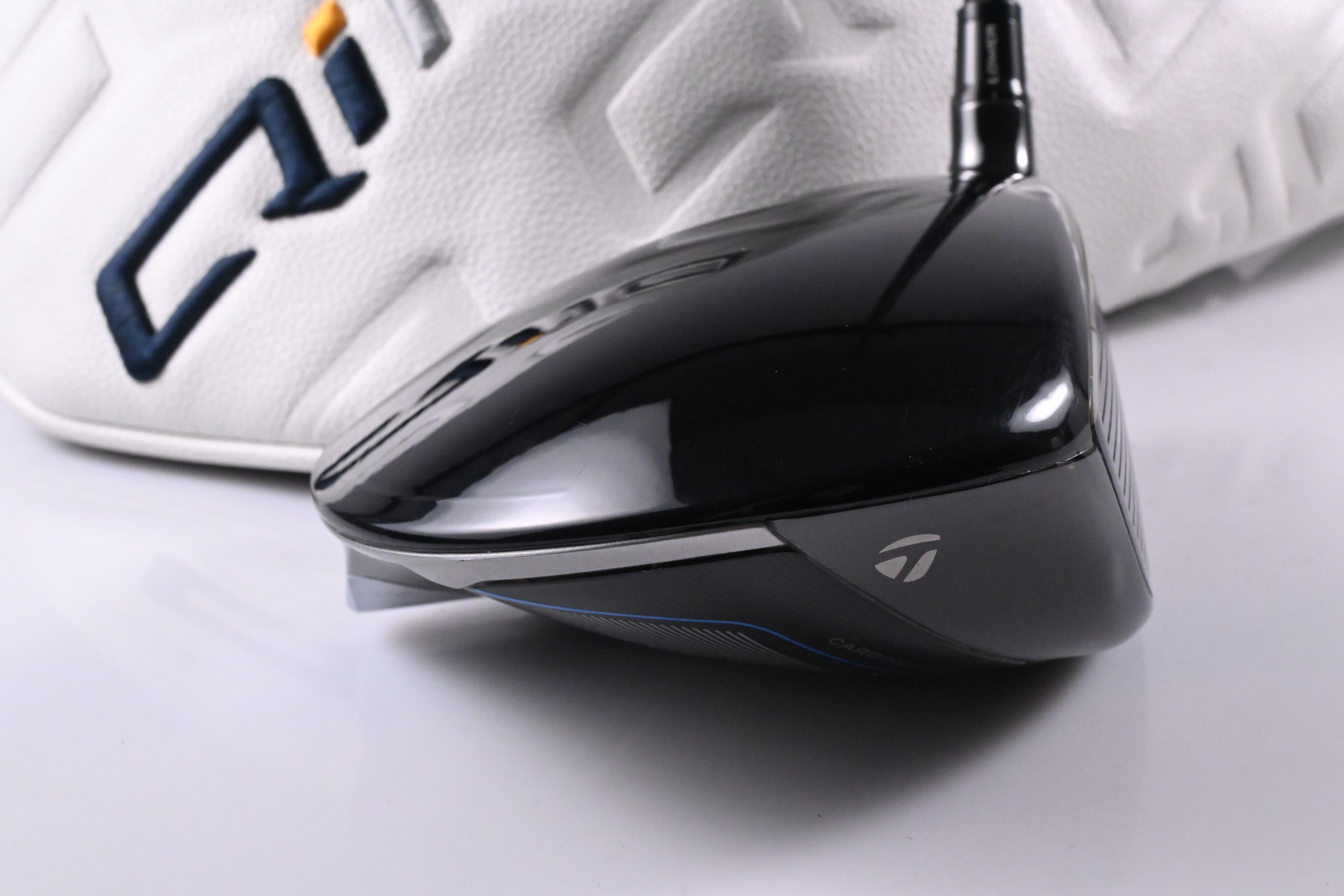 Taylormade Qi10 Driver / 10.5 Degree / Stiff Flex HZRDUS Smoke Red RDX 60 Shaft