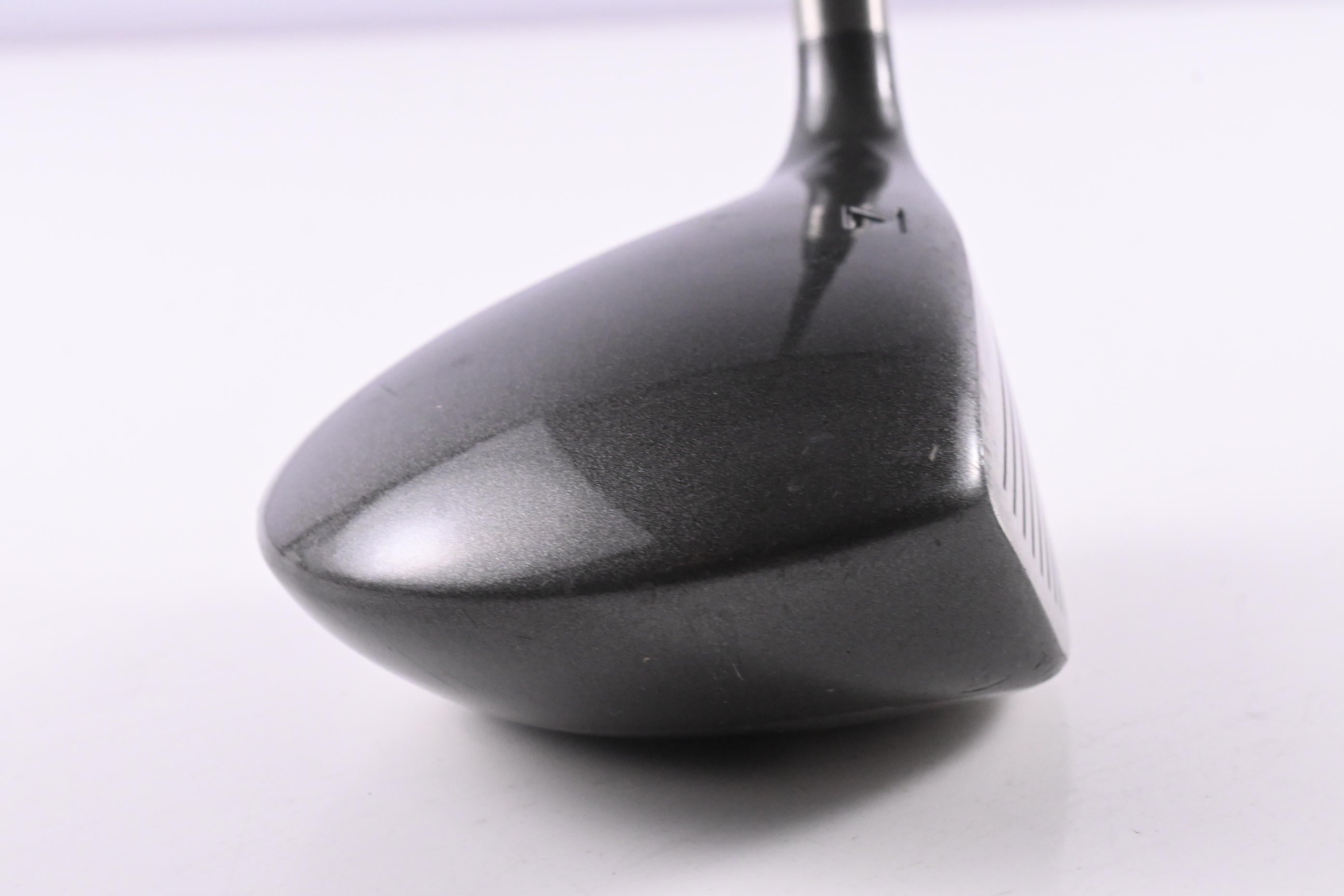Titleist 976 R Driver / 9 Degree / Stiff Flex Titlesit Select Shaft