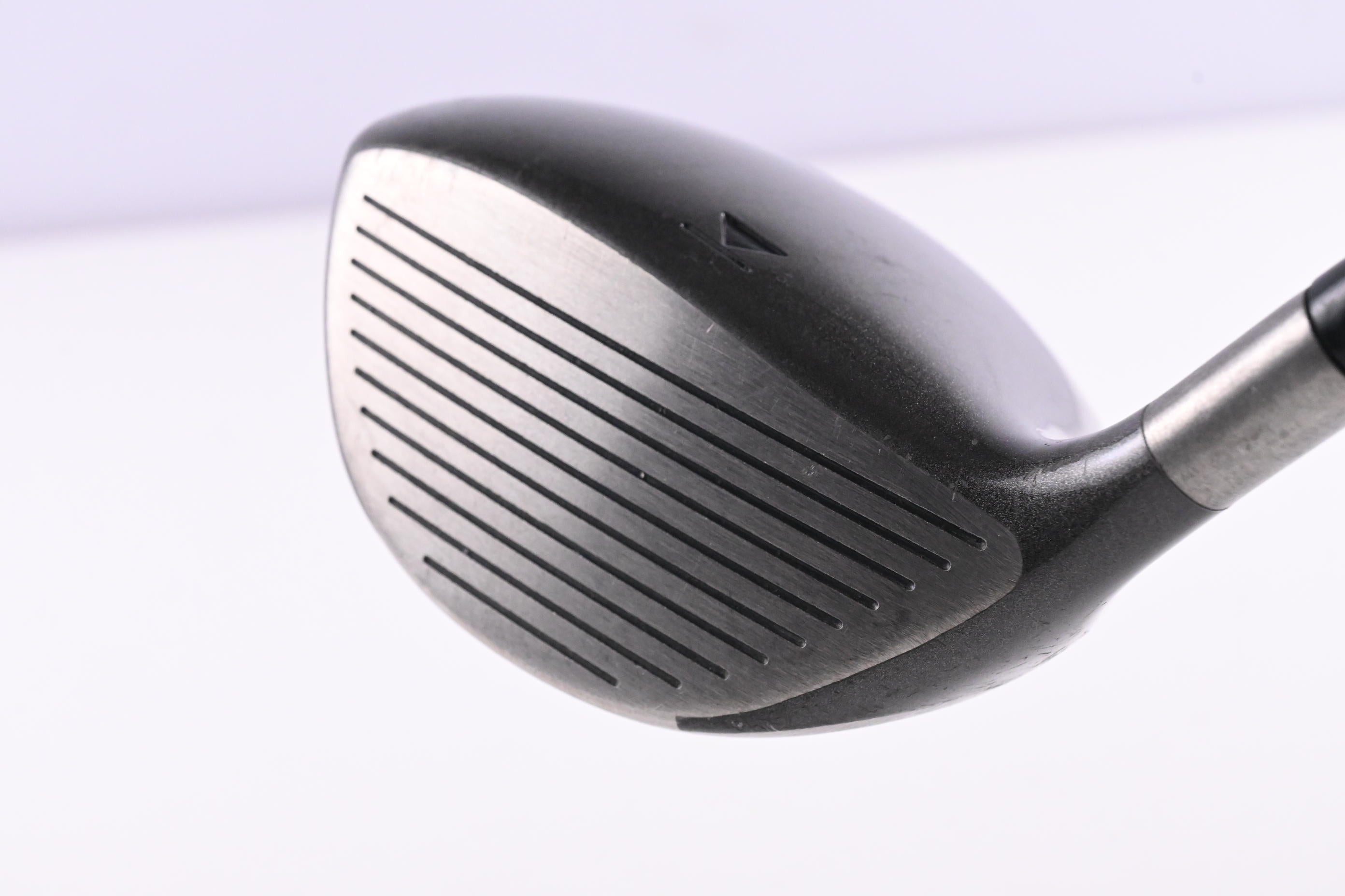 Titleist 976 R Driver / 9 Degree / Stiff Flex Titlesit Select Shaft