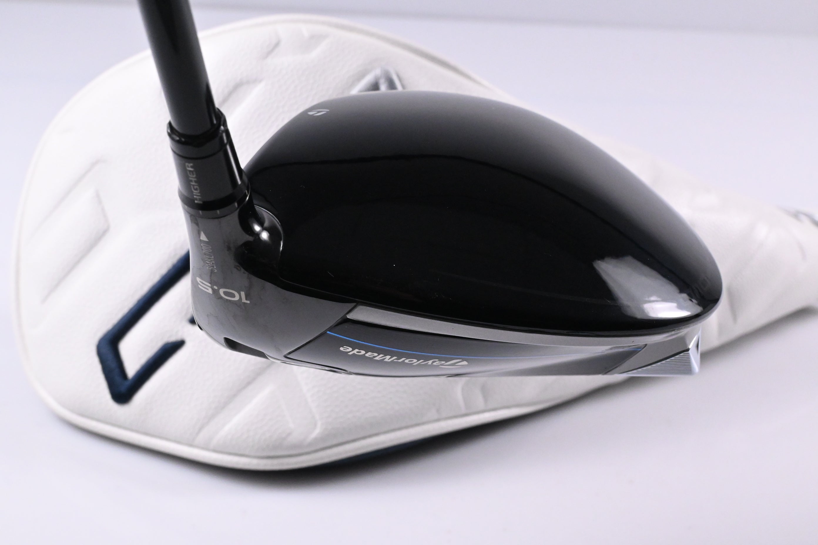 Taylormade Qi10 Driver / 10.5 Degree / Stiff Flex HZRDUS Smoke Red RDX 60 Shaft