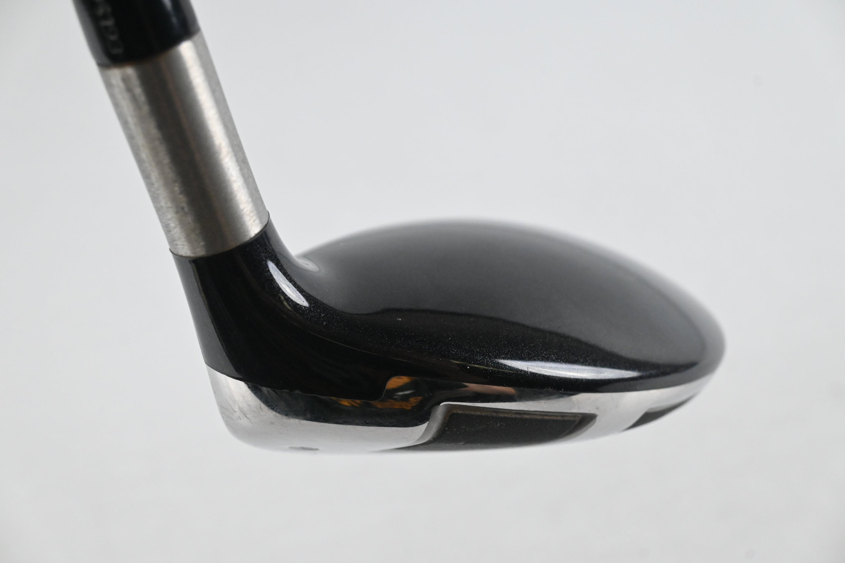 Titleist 909H #2 Hybrid / 17 Degree / Regular Flex Aldila Vodoo Shaft