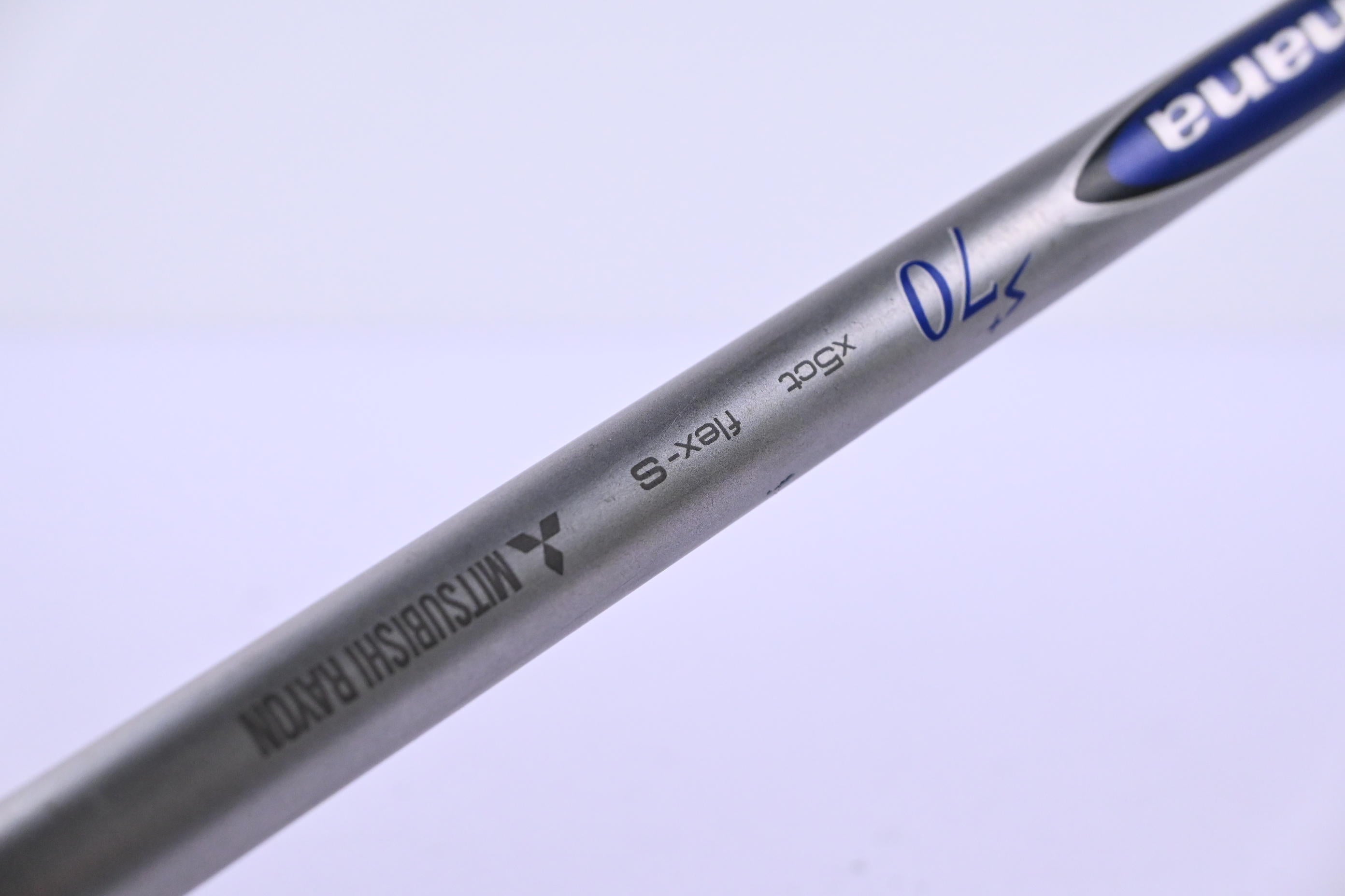 Titleist 915 F #3 Wood / 13.5 Degree / Stiff Flex Diamana Blue S+70 Shaft