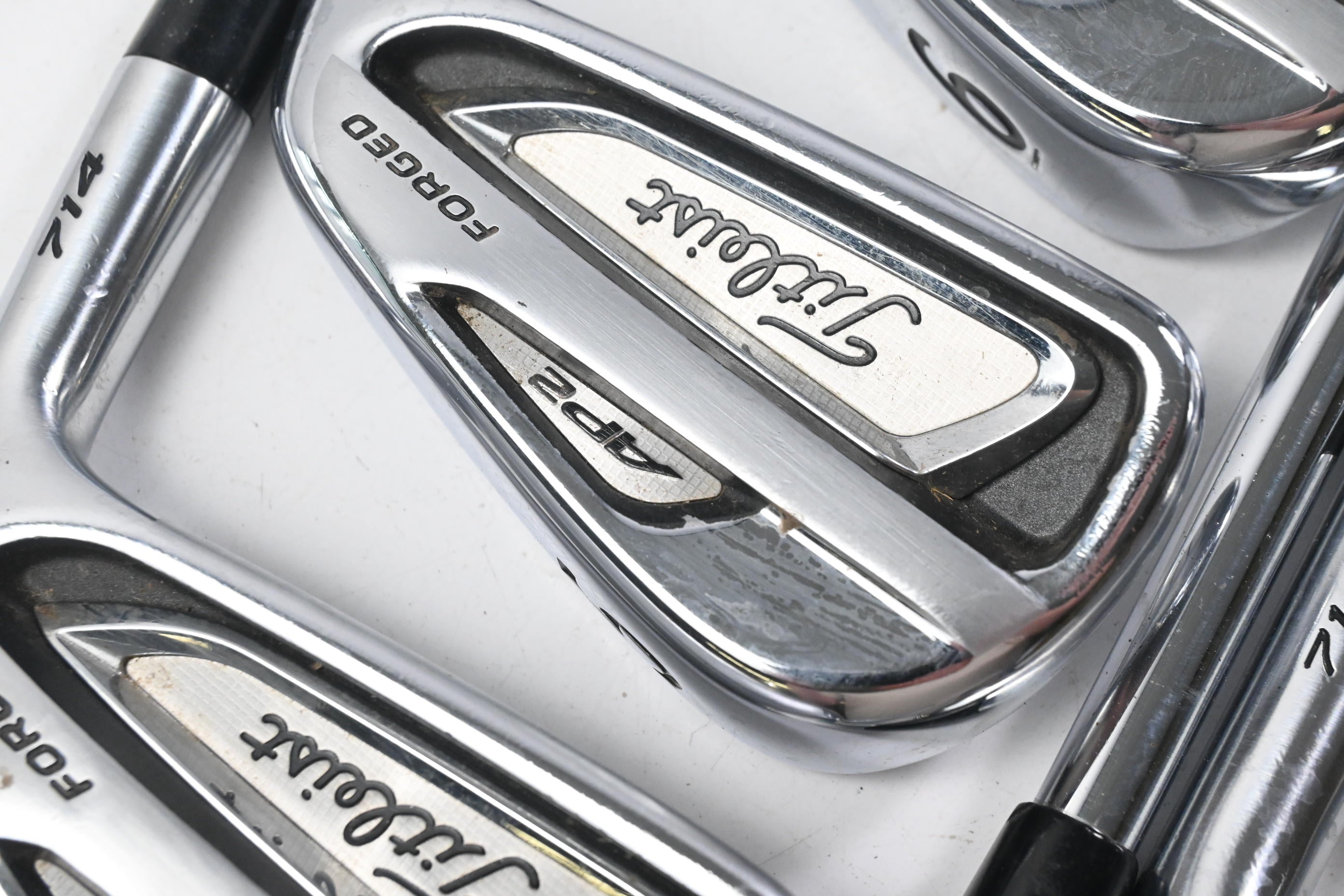 Titleist 714 AP2 Irons / 4-PW / Stiff Flex Dynamic Gold S300 Shafts