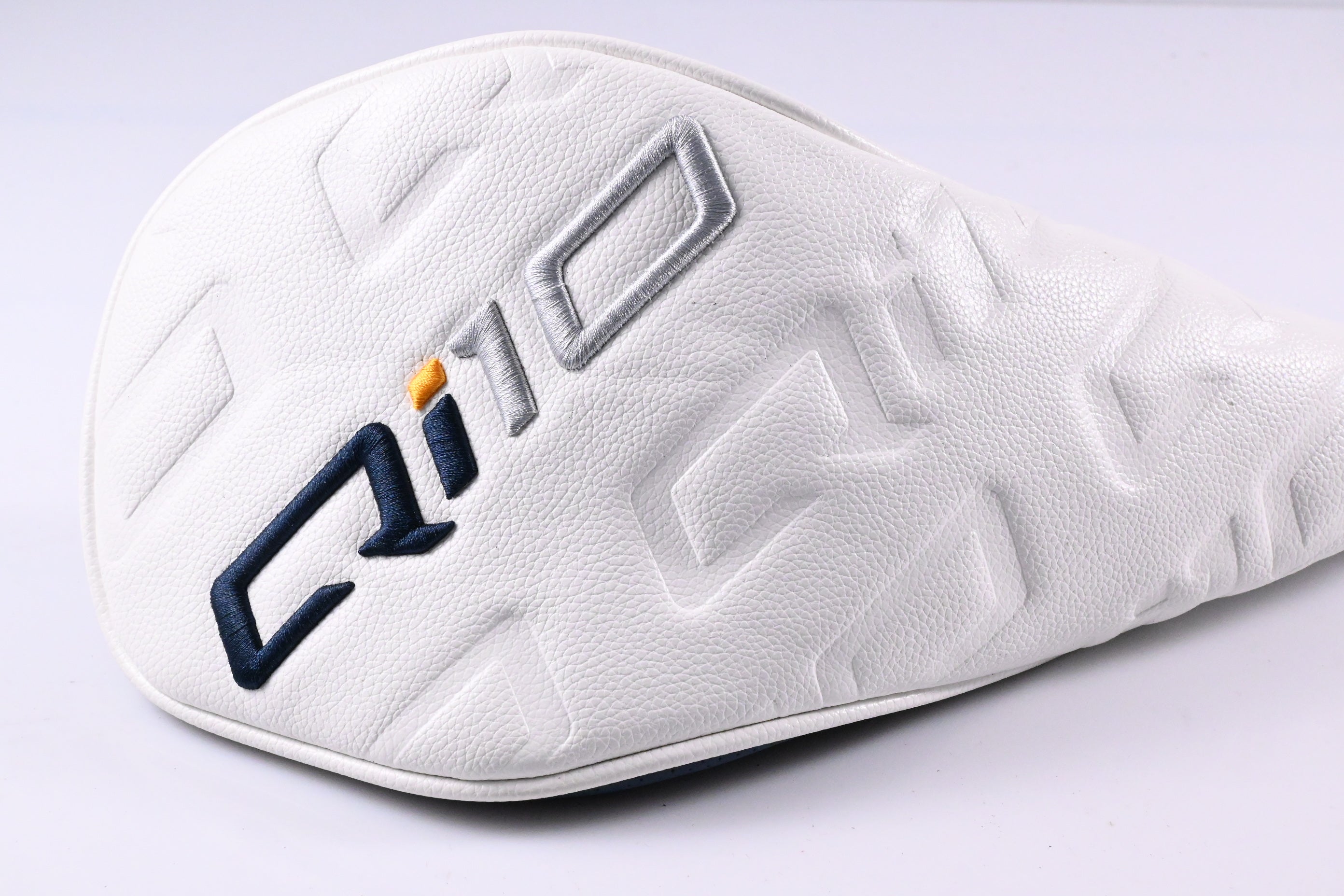 Taylormade Qi10 Driver / 10.5 Degree / Stiff Flex HZRDUS Smoke Red RDX 60 Shaft